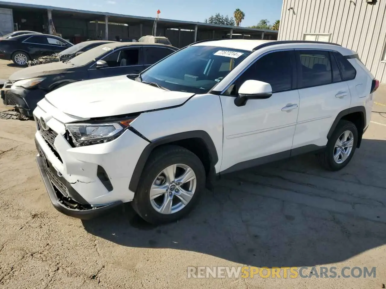 1 Photograph of a damaged car 2T3W1RFV5LW074870 TOYOTA RAV4 2020