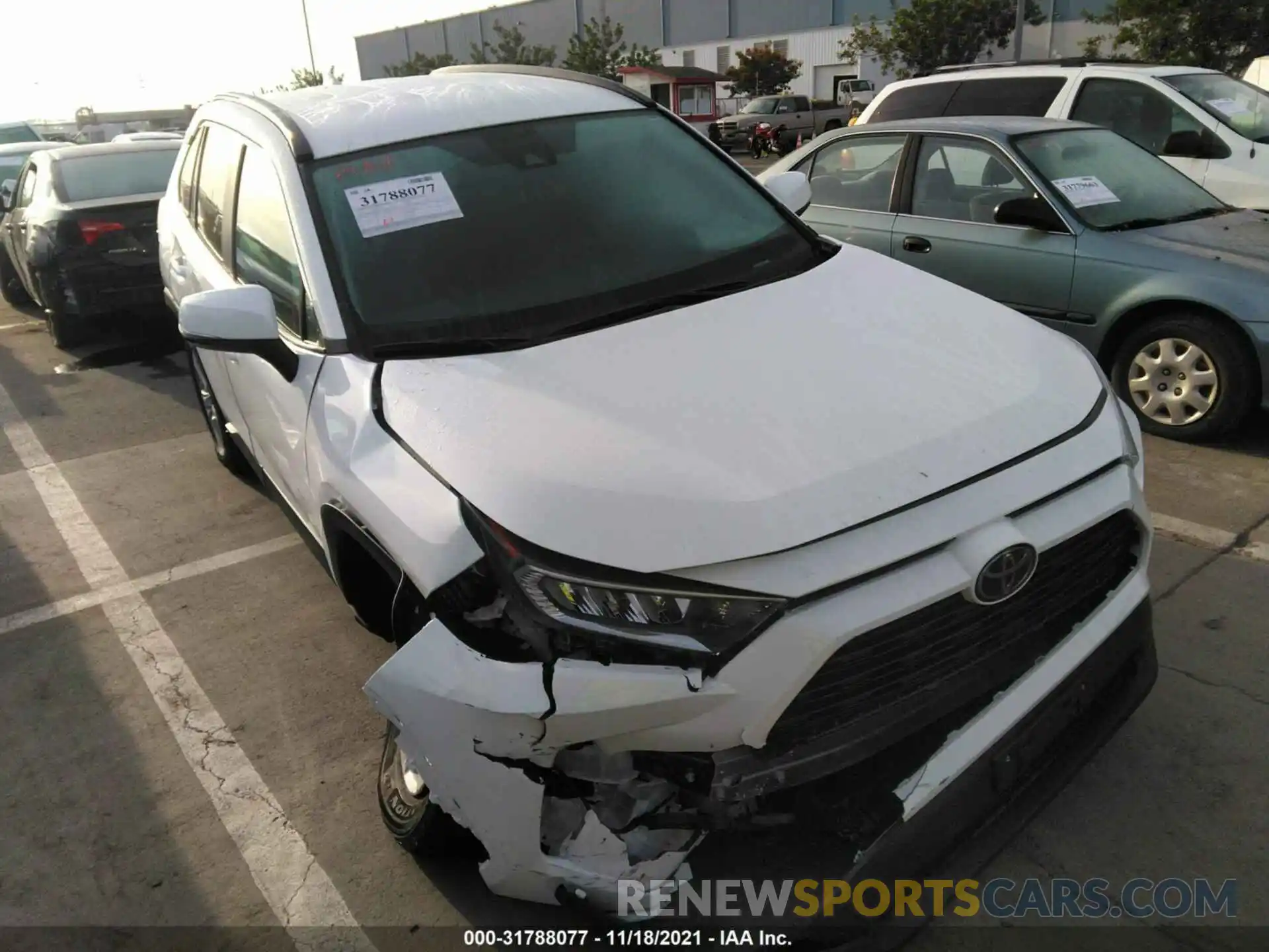 1 Photograph of a damaged car 2T3W1RFV5LW078286 TOYOTA RAV4 2020