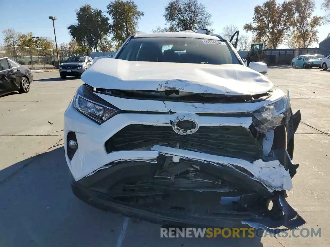 5 Photograph of a damaged car 2T3W1RFV5LW079244 TOYOTA RAV4 2020