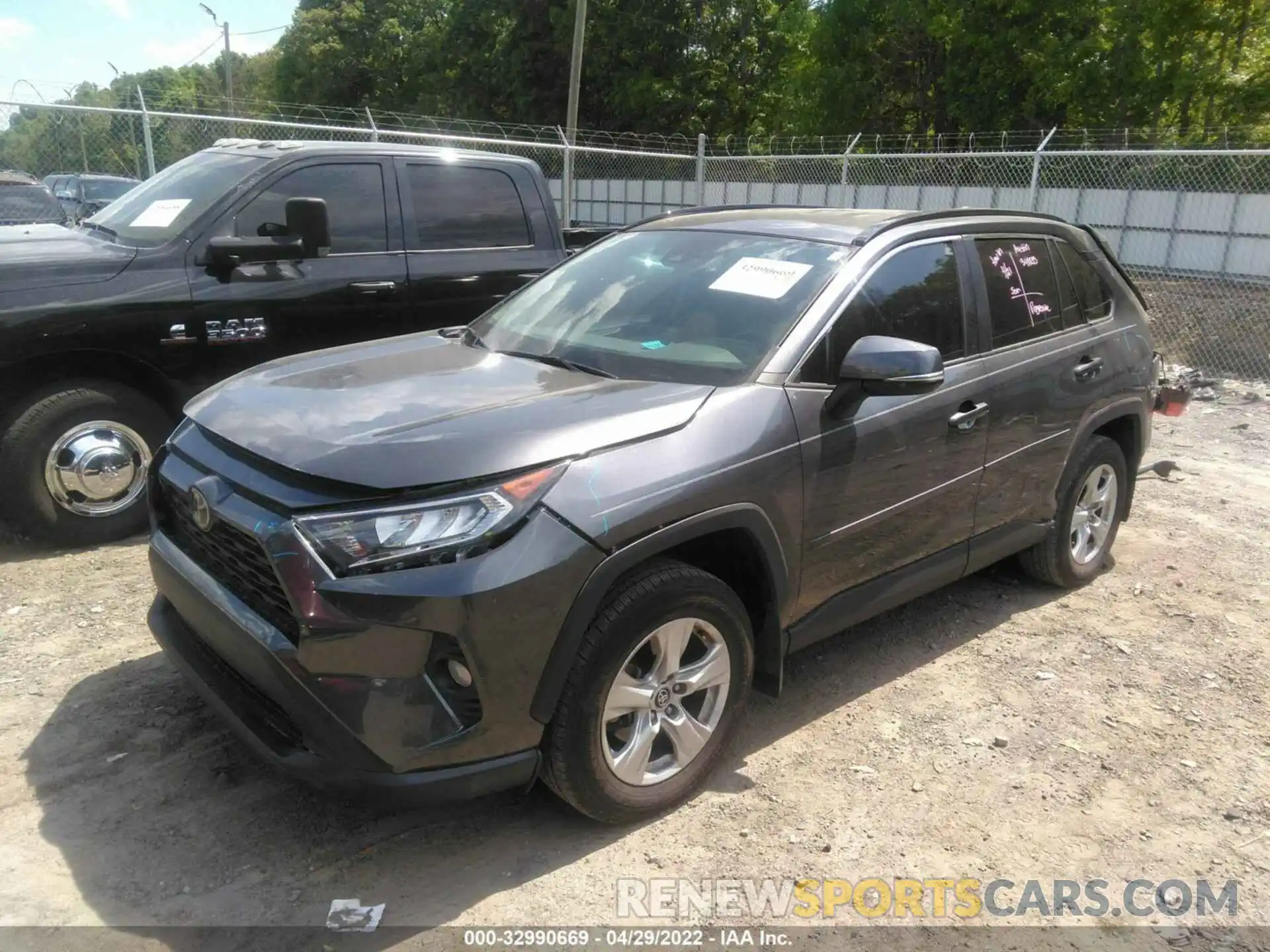 2 Photograph of a damaged car 2T3W1RFV5LW085092 TOYOTA RAV4 2020