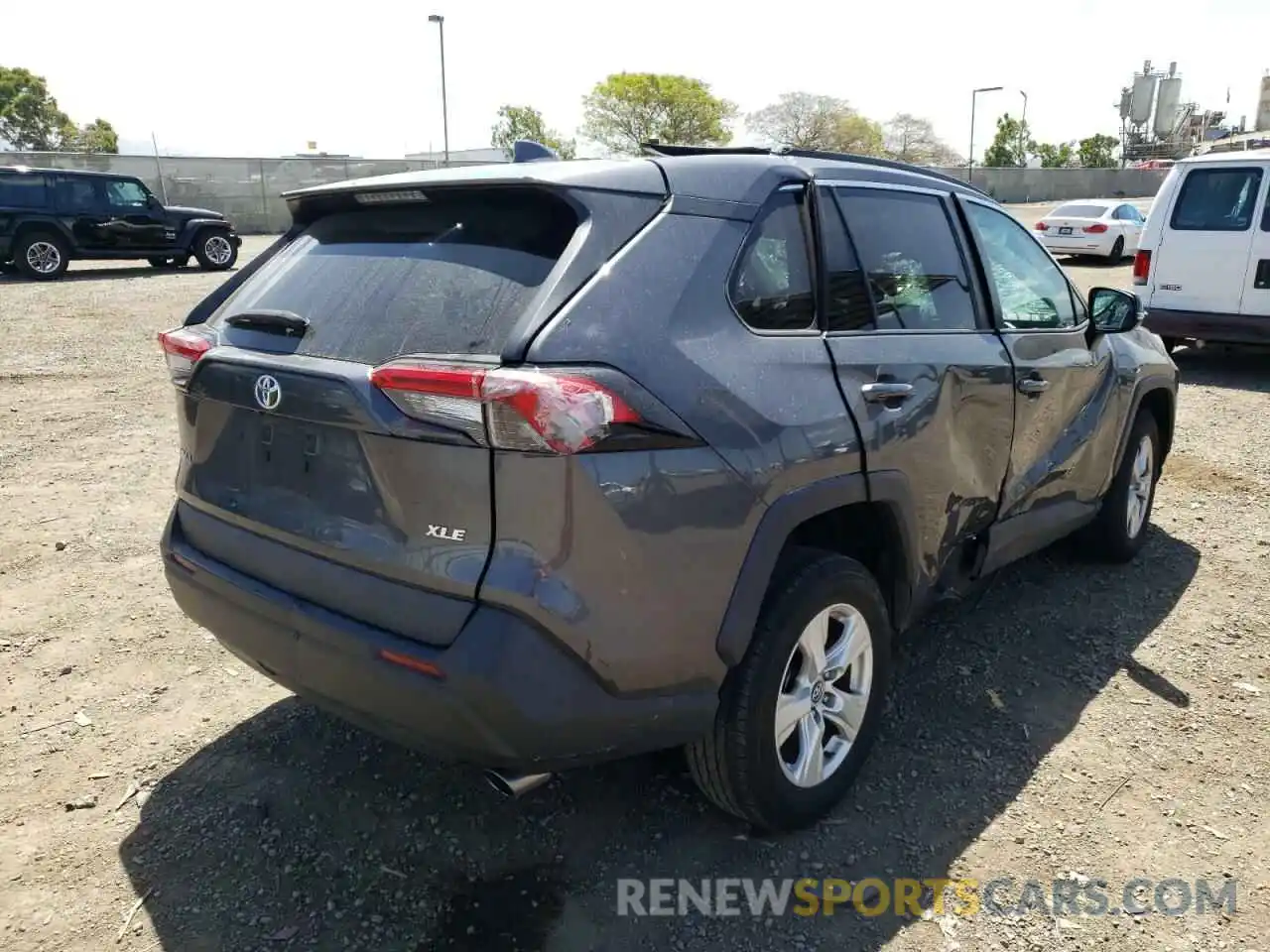 4 Photograph of a damaged car 2T3W1RFV5LW085898 TOYOTA RAV4 2020