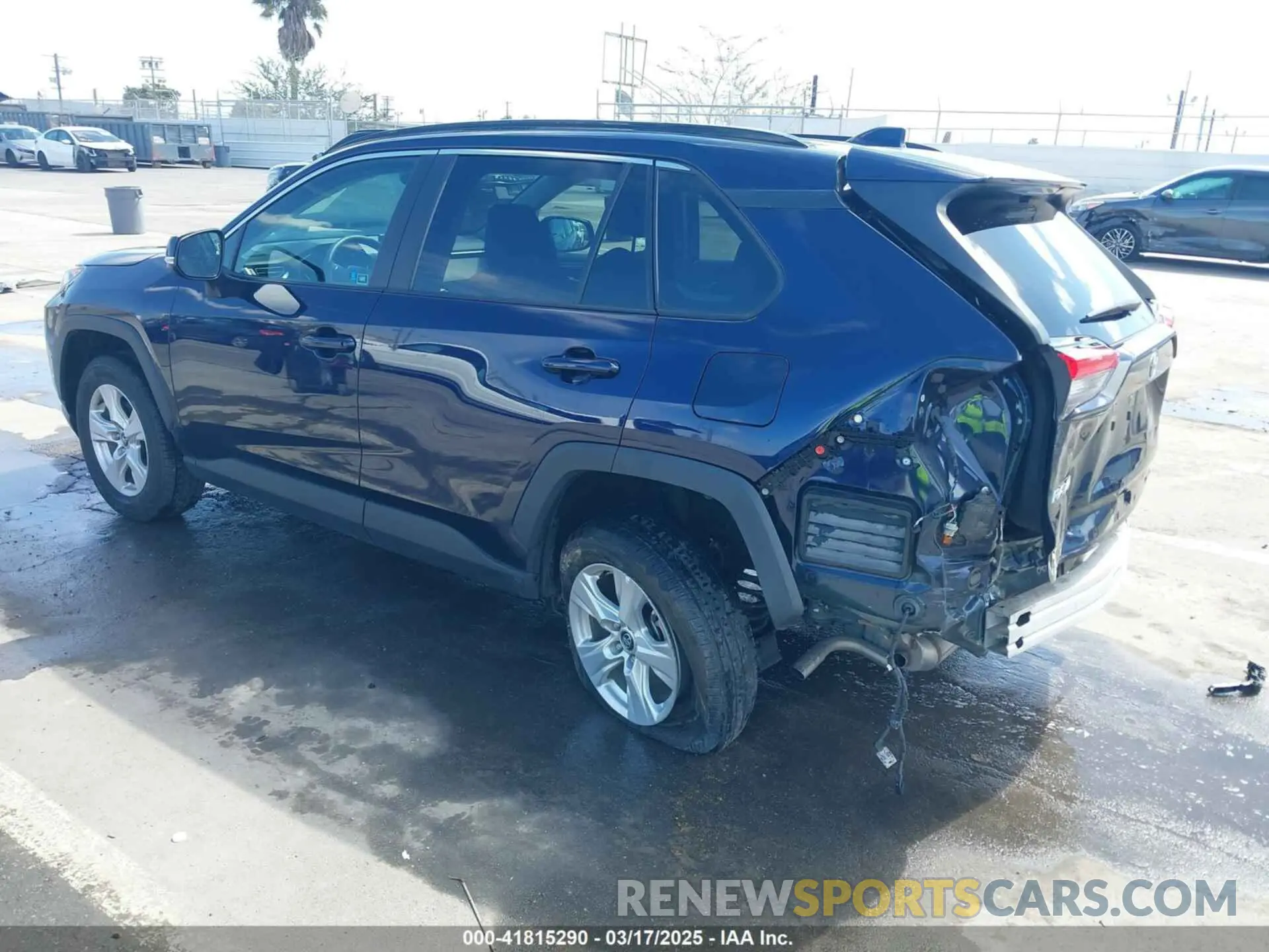 3 Photograph of a damaged car 2T3W1RFV5LW101565 TOYOTA RAV4 2020