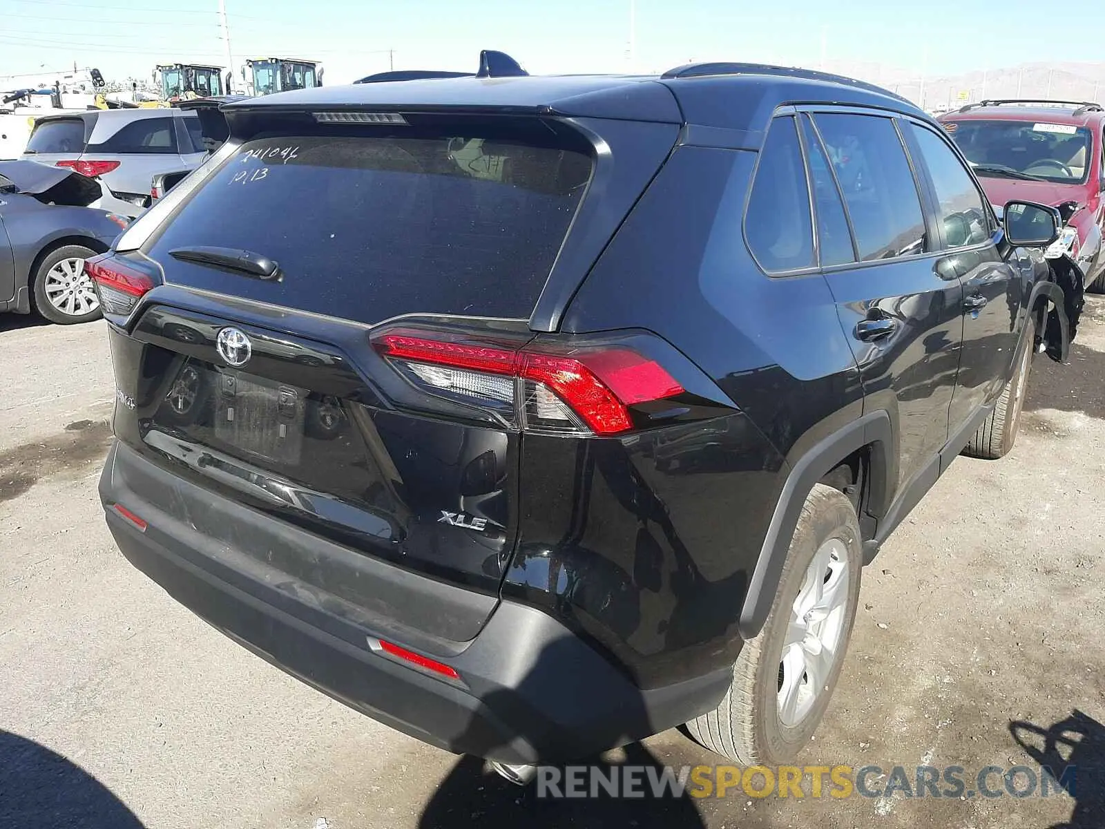 4 Photograph of a damaged car 2T3W1RFV6LC051650 TOYOTA RAV4 2020