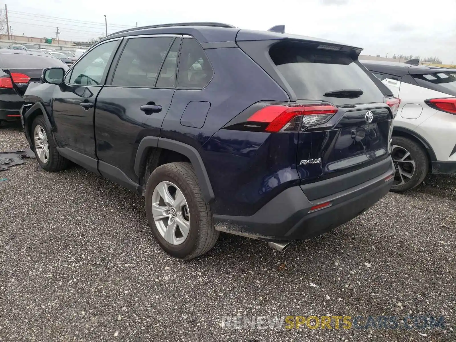 3 Photograph of a damaged car 2T3W1RFV6LC053396 TOYOTA RAV4 2020