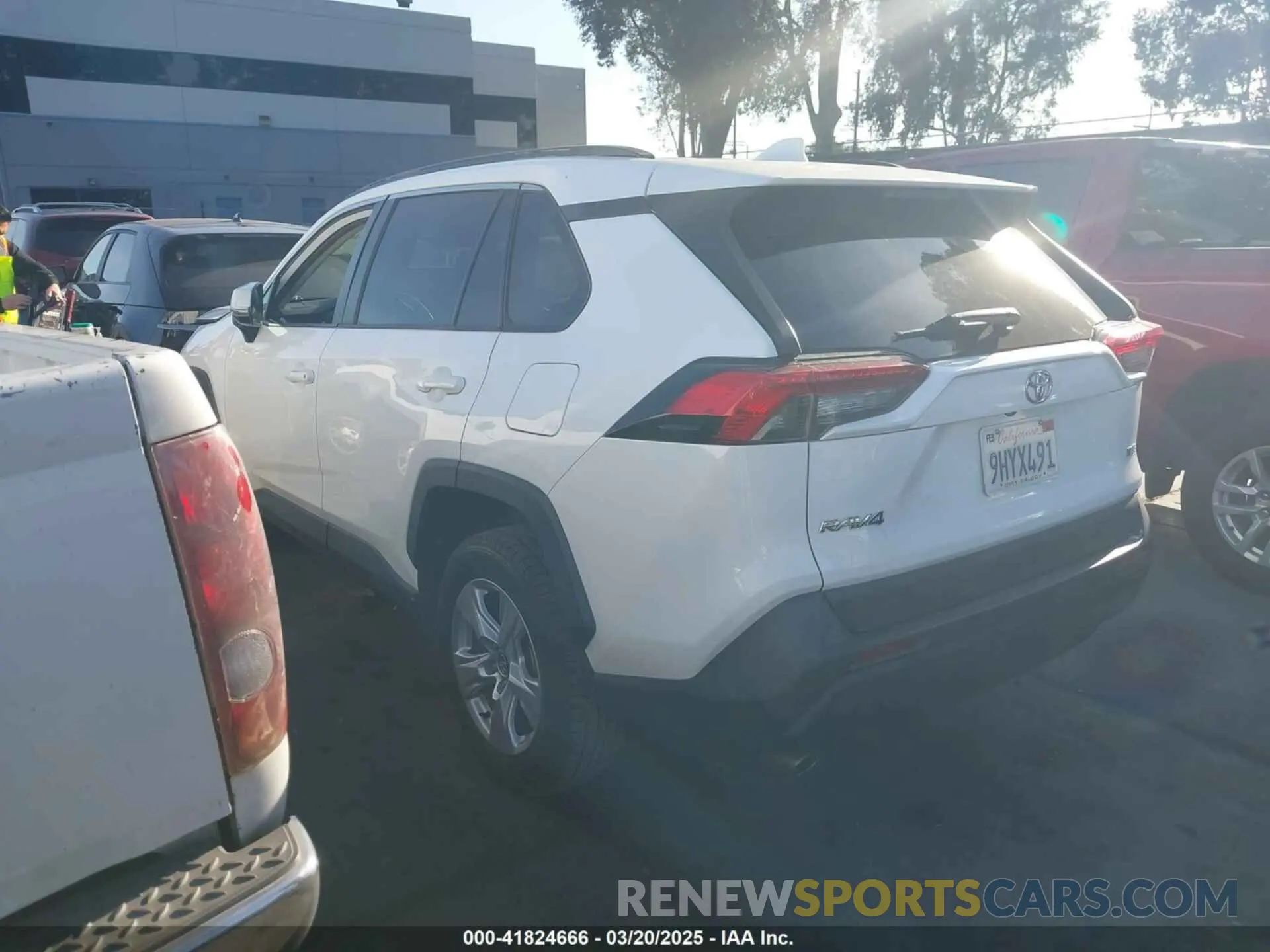 3 Photograph of a damaged car 2T3W1RFV6LC055116 TOYOTA RAV4 2020