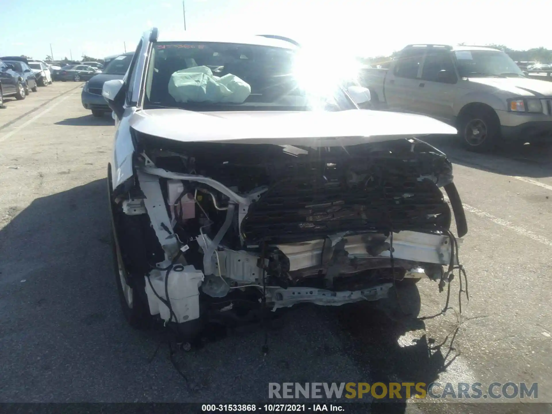 6 Photograph of a damaged car 2T3W1RFV6LC057206 TOYOTA RAV4 2020