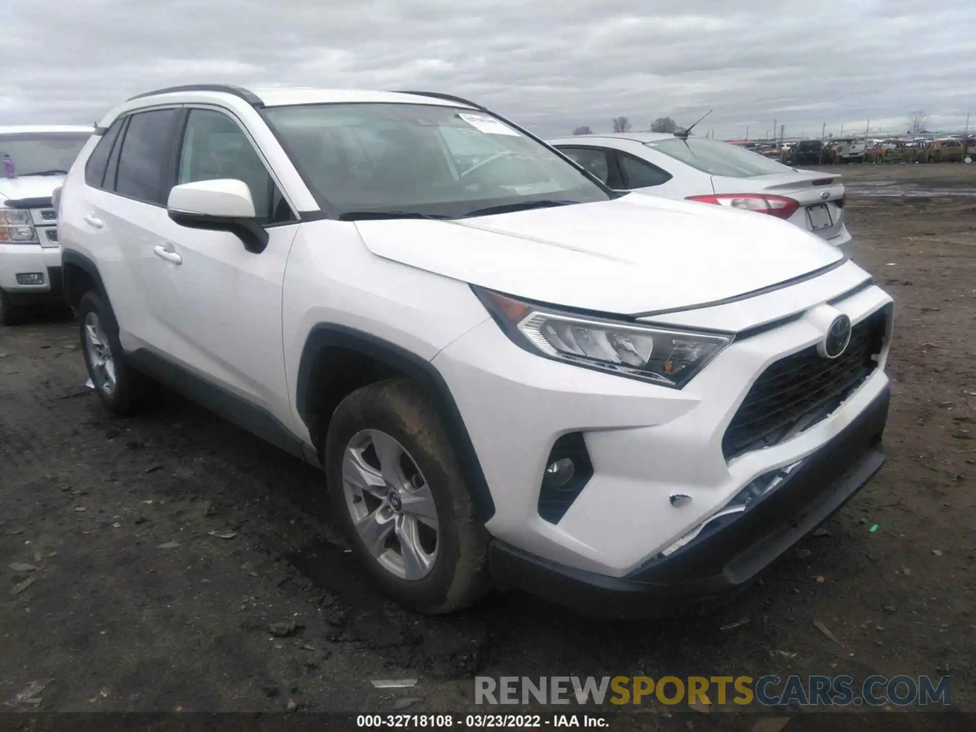 1 Photograph of a damaged car 2T3W1RFV6LC058873 TOYOTA RAV4 2020