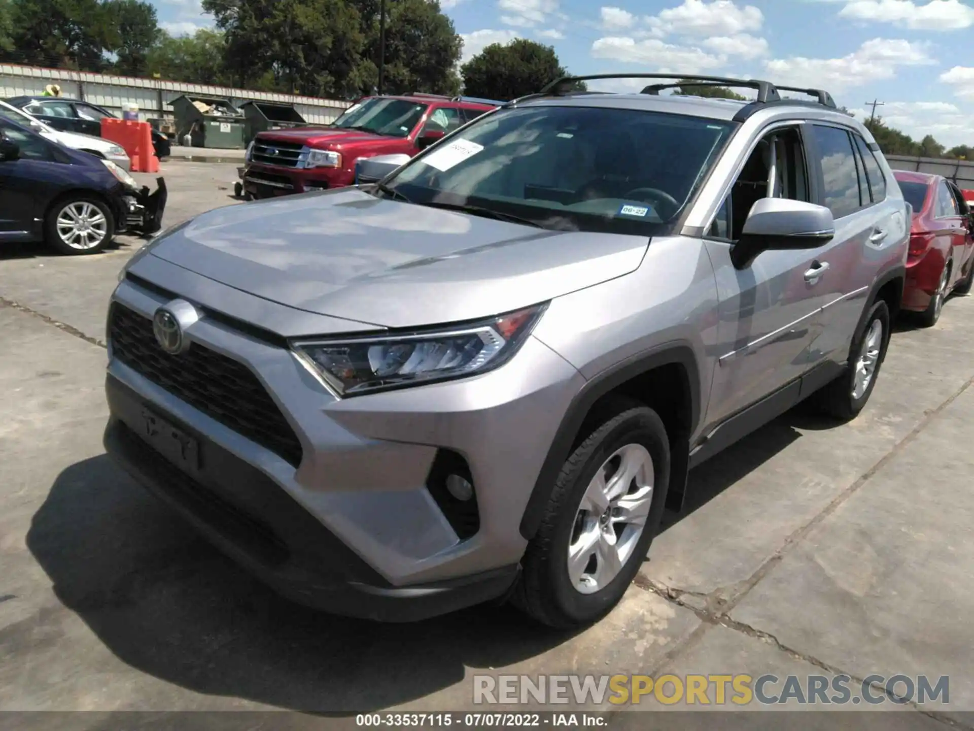 2 Photograph of a damaged car 2T3W1RFV6LC066519 TOYOTA RAV4 2020