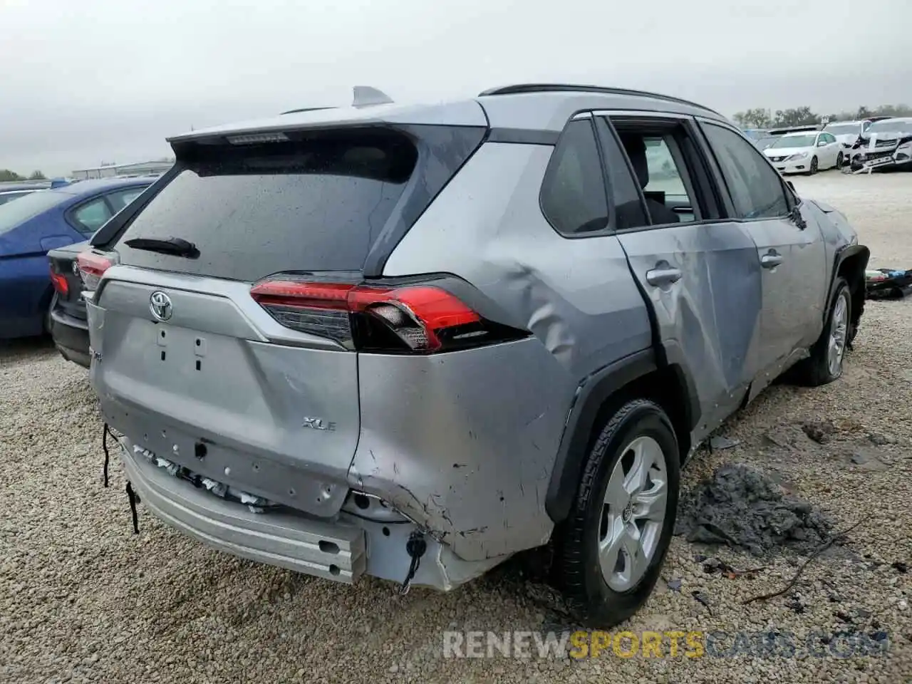 4 Photograph of a damaged car 2T3W1RFV6LC069470 TOYOTA RAV4 2020