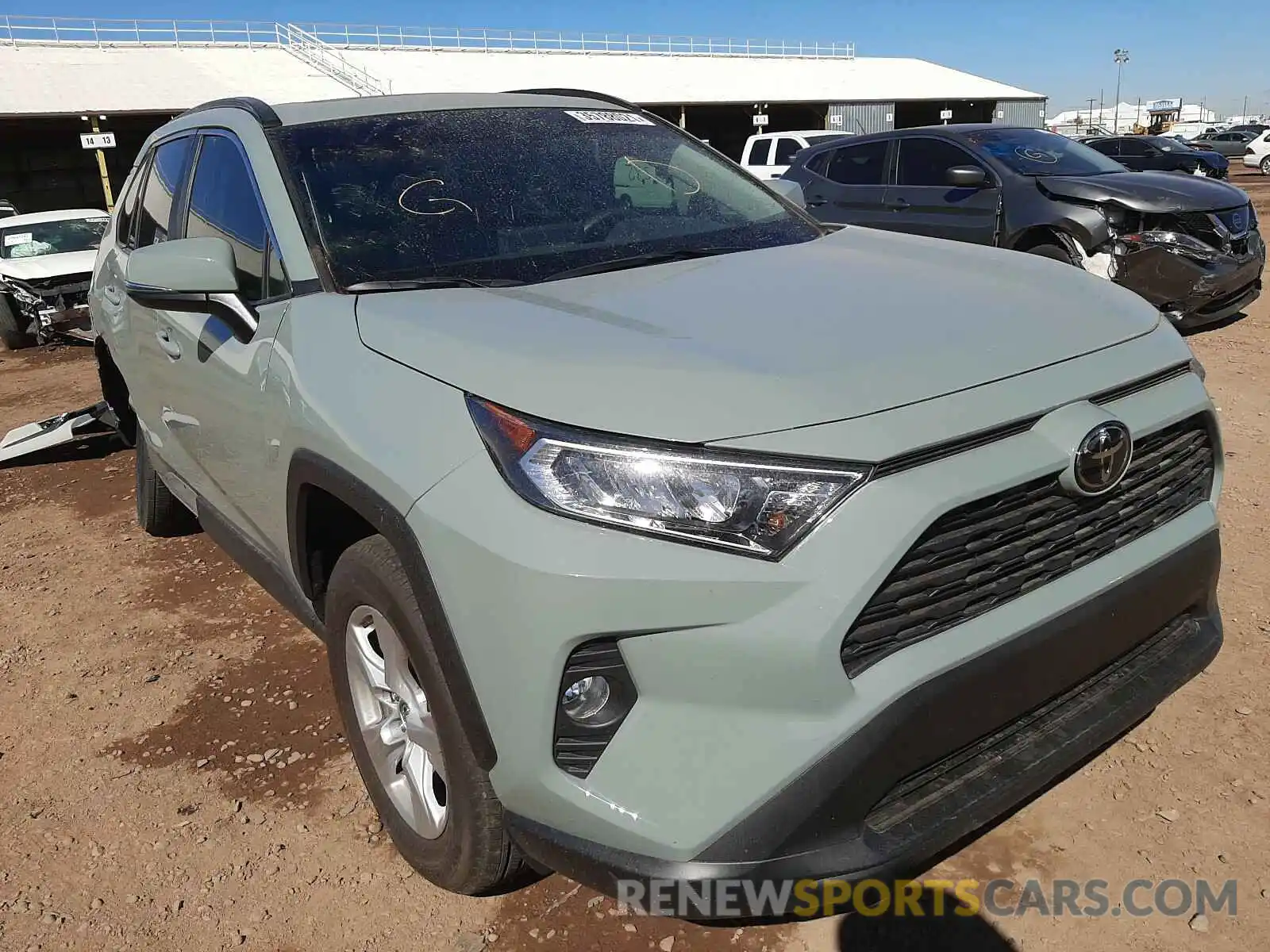 1 Photograph of a damaged car 2T3W1RFV6LC070926 TOYOTA RAV4 2020