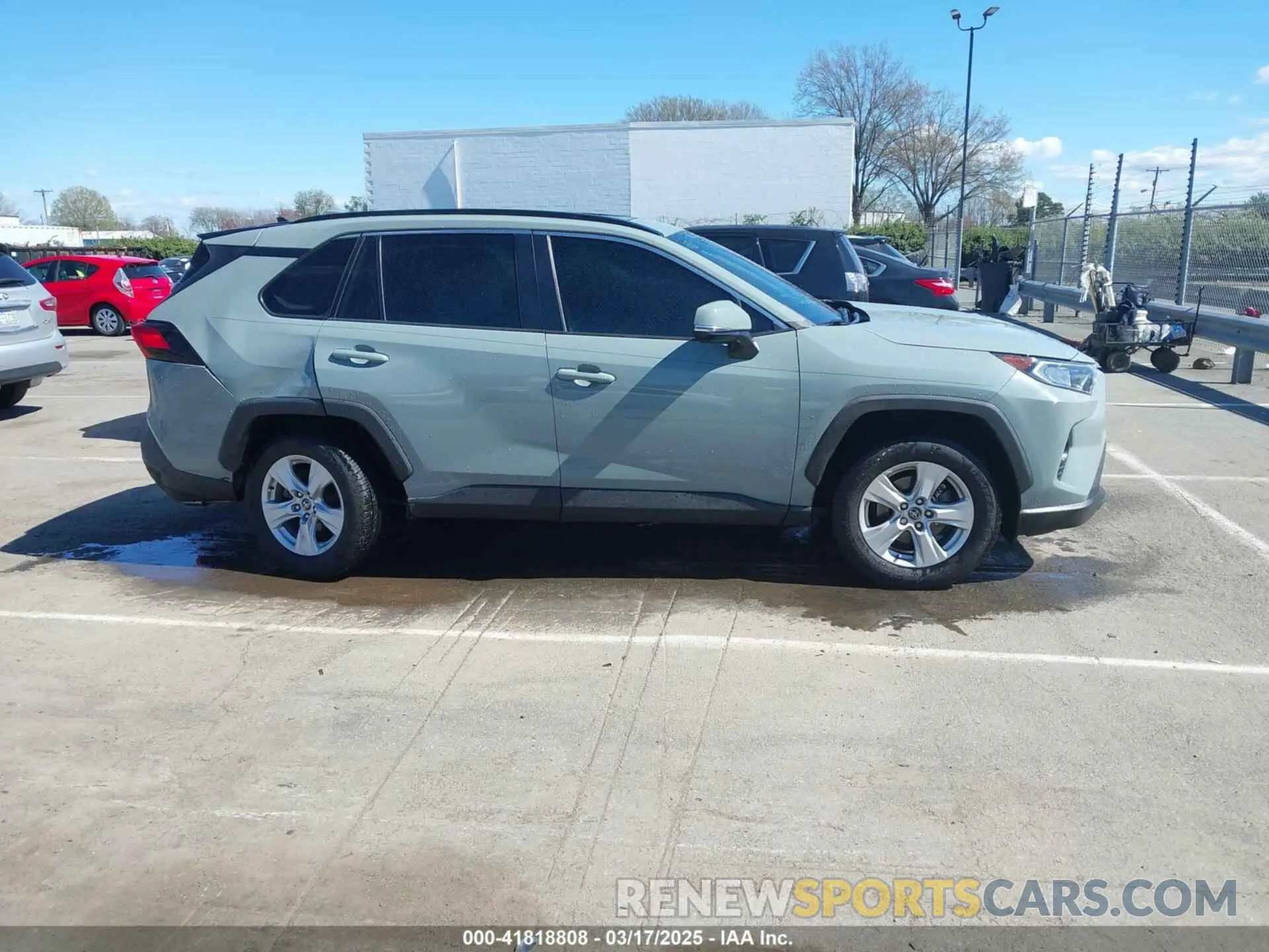 13 Photograph of a damaged car 2T3W1RFV6LC072367 TOYOTA RAV4 2020