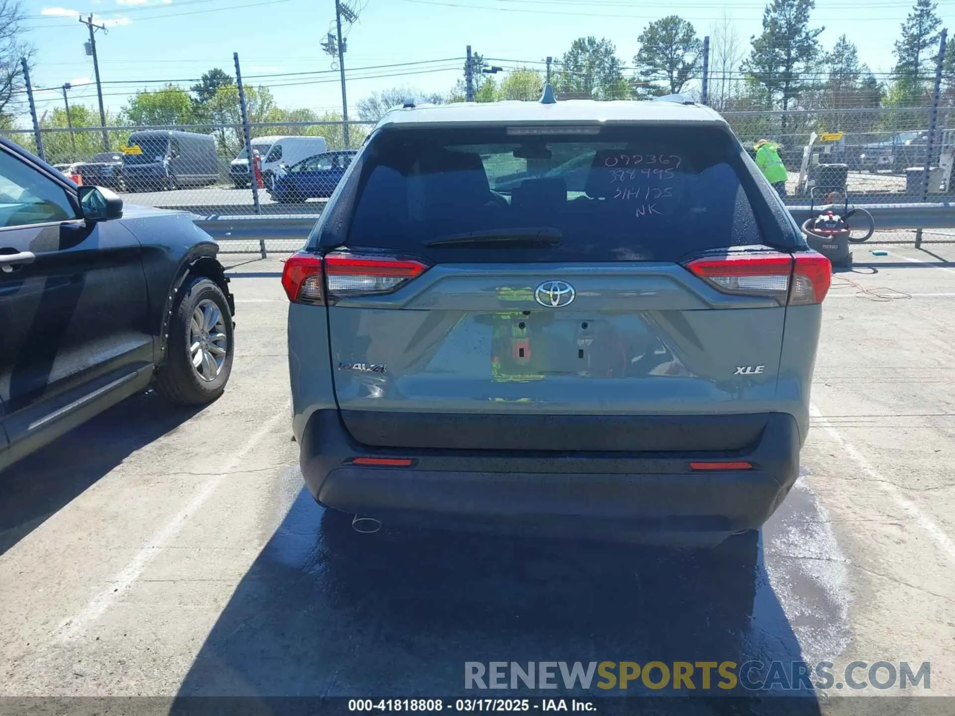 16 Photograph of a damaged car 2T3W1RFV6LC072367 TOYOTA RAV4 2020