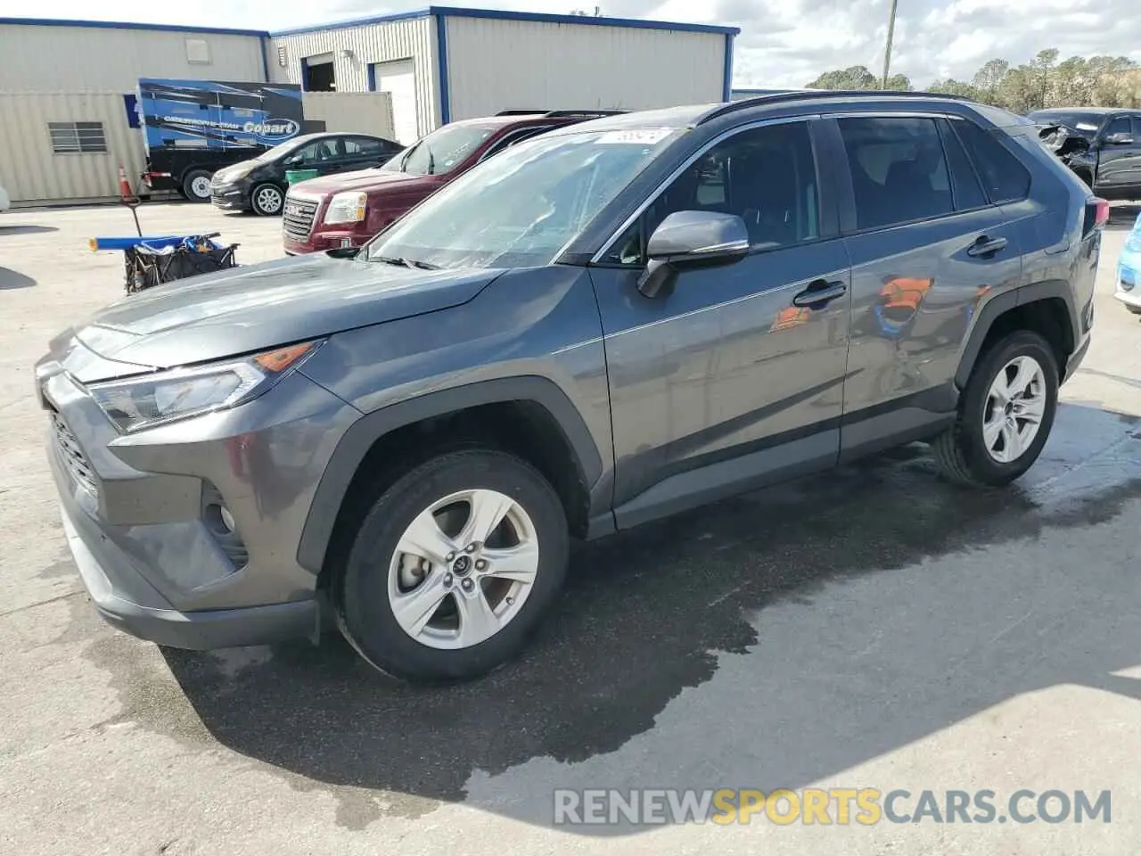 1 Photograph of a damaged car 2T3W1RFV6LC076340 TOYOTA RAV4 2020