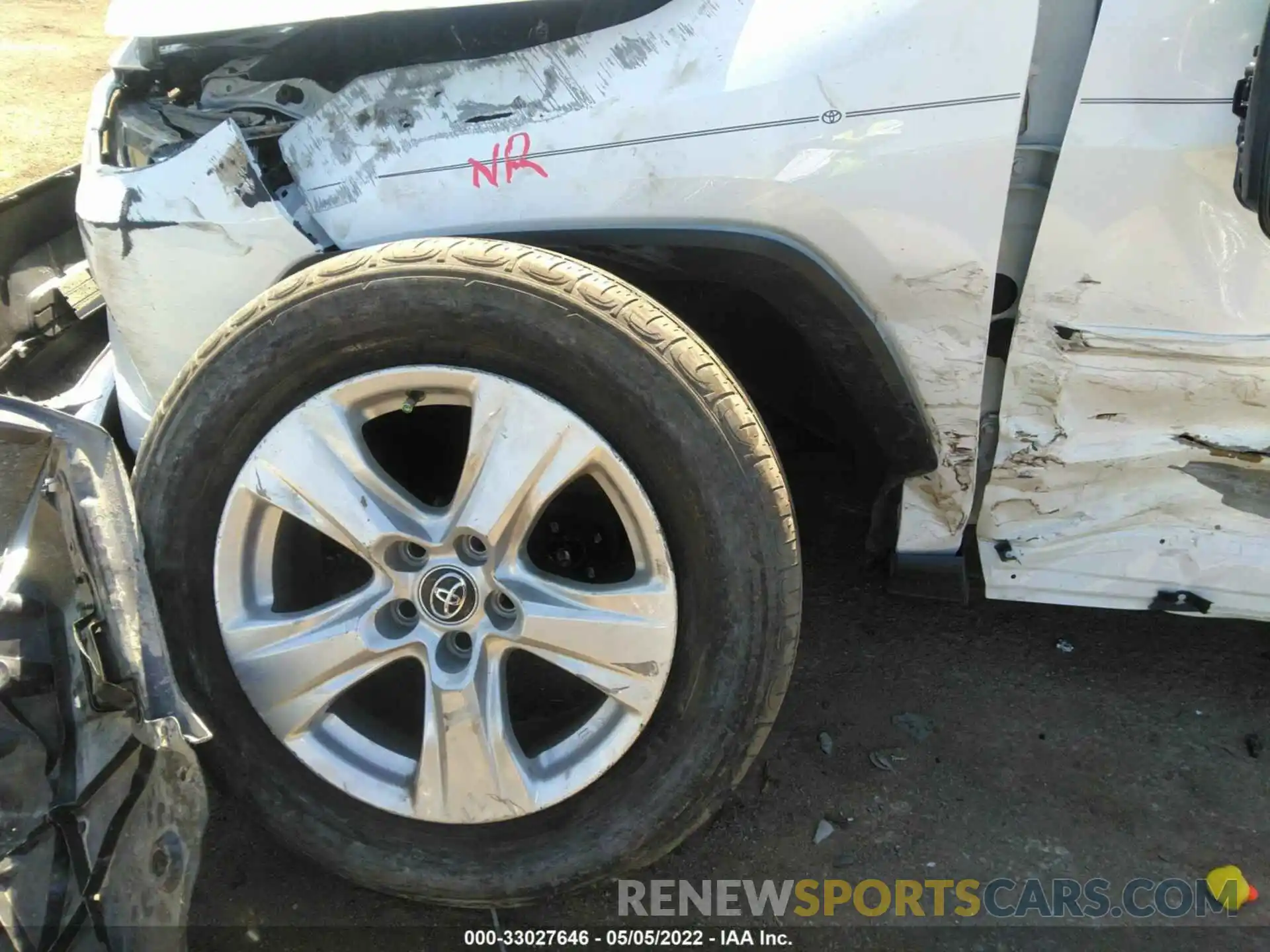 13 Photograph of a damaged car 2T3W1RFV6LW096263 TOYOTA RAV4 2020