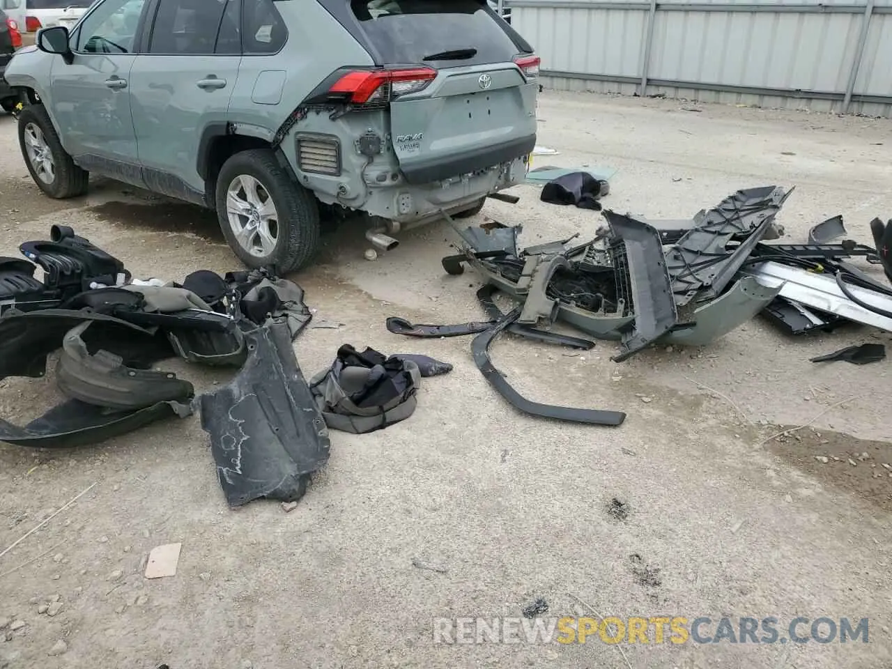 13 Photograph of a damaged car 2T3W1RFV7LC043878 TOYOTA RAV4 2020