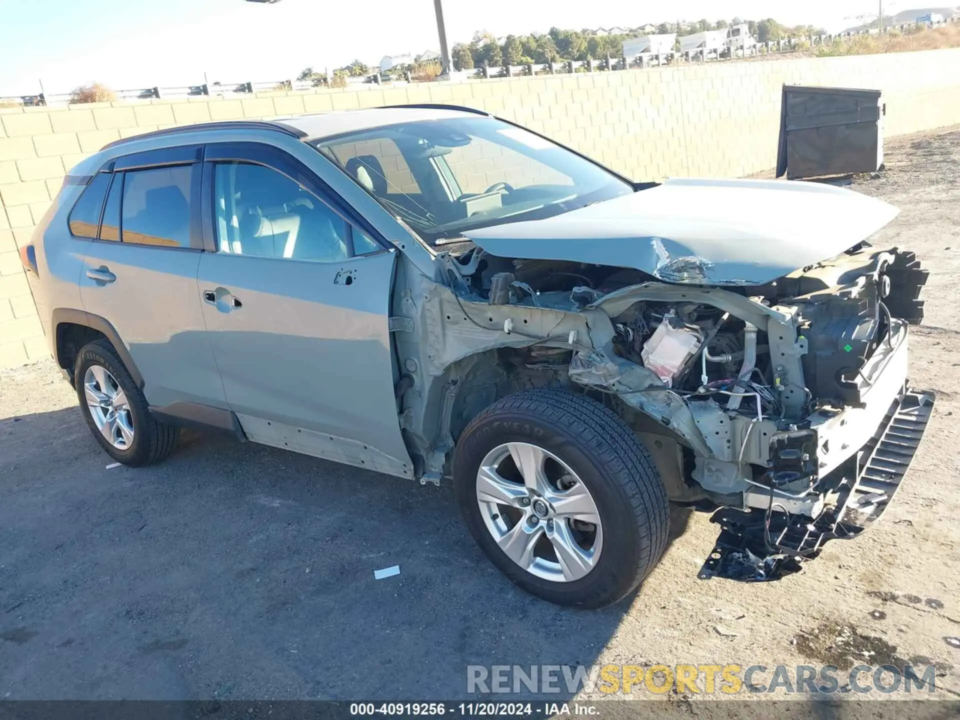 1 Photograph of a damaged car 2T3W1RFV7LC045954 TOYOTA RAV4 2020