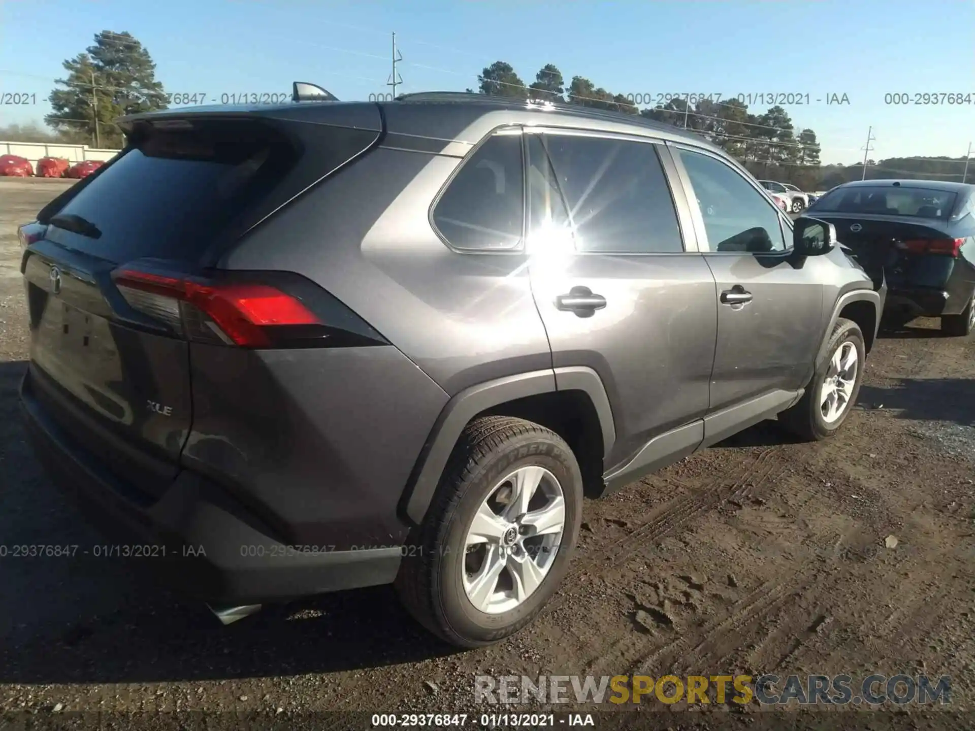 4 Photograph of a damaged car 2T3W1RFV7LC046182 TOYOTA RAV4 2020