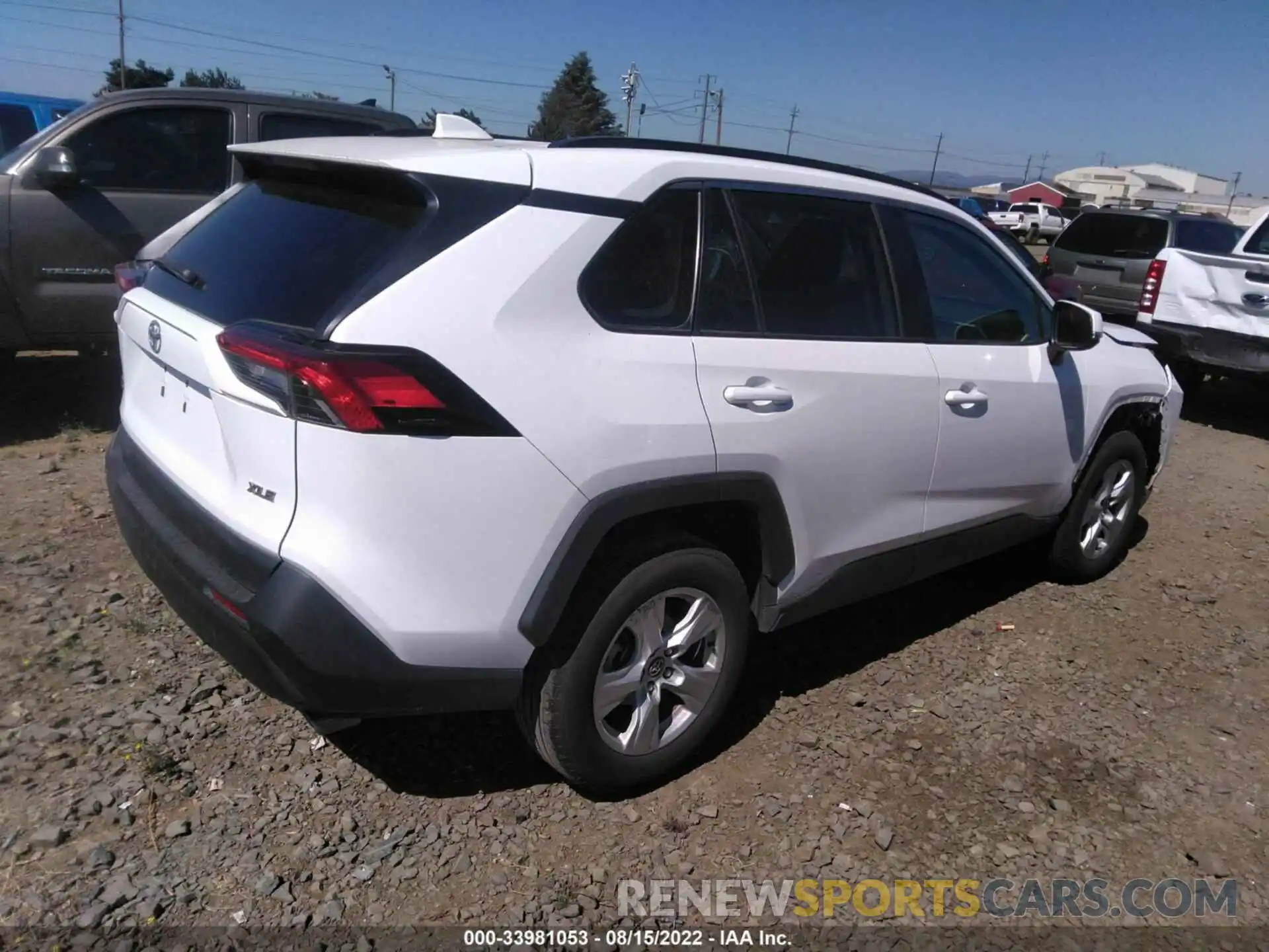 4 Photograph of a damaged car 2T3W1RFV7LC047817 TOYOTA RAV4 2020