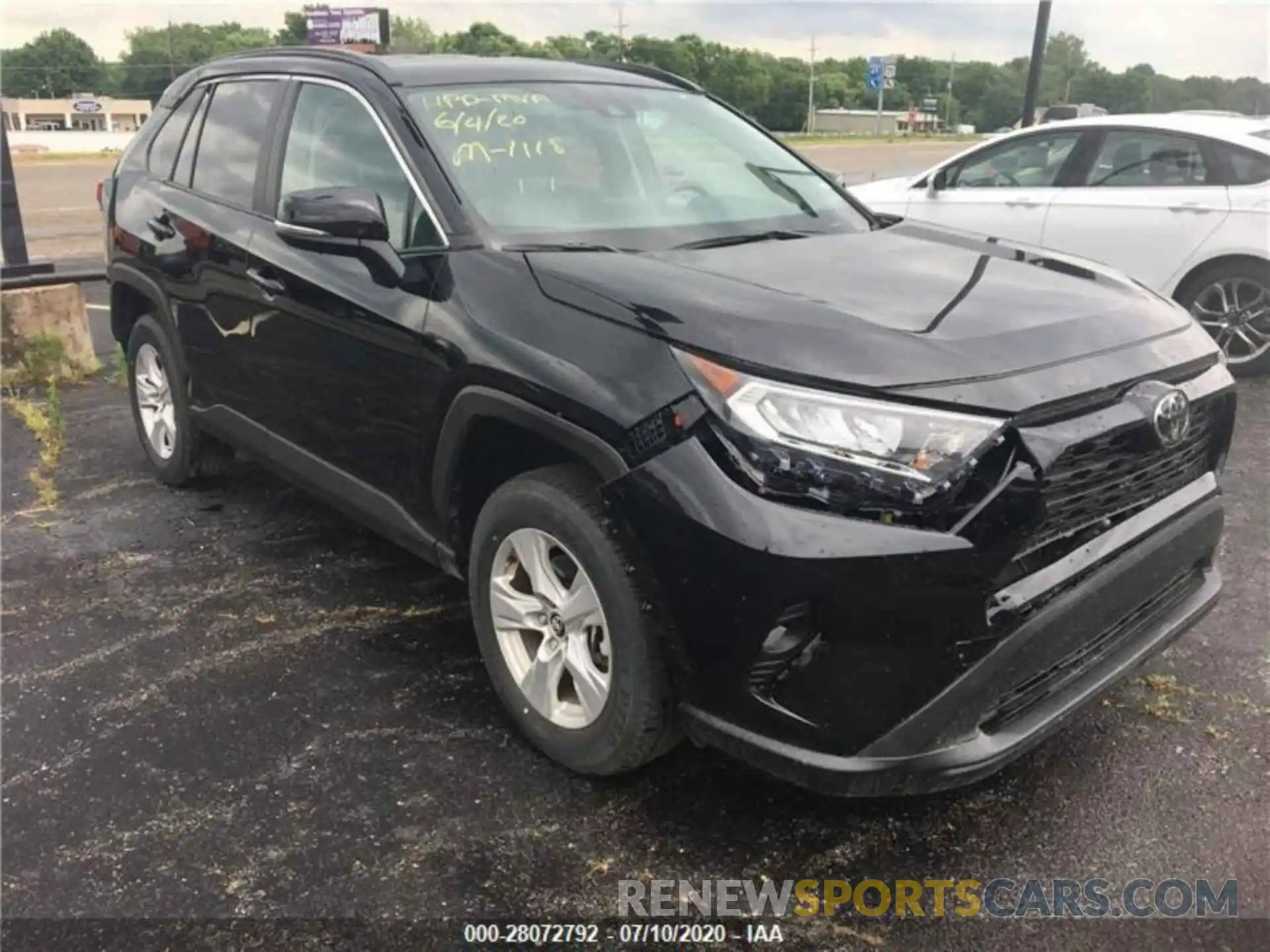 6 Photograph of a damaged car 2T3W1RFV7LC051320 TOYOTA RAV4 2020