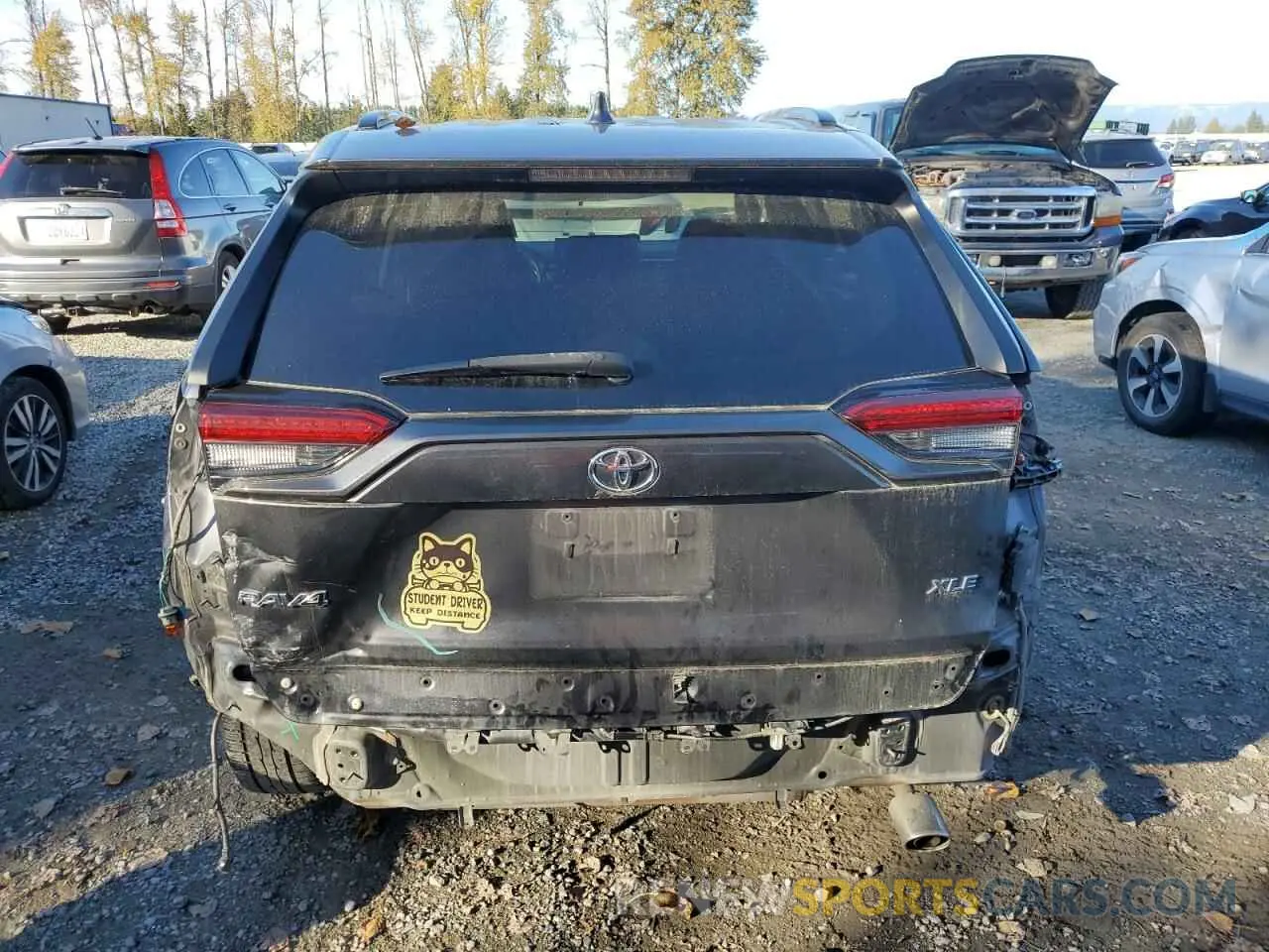 6 Photograph of a damaged car 2T3W1RFV7LC053486 TOYOTA RAV4 2020