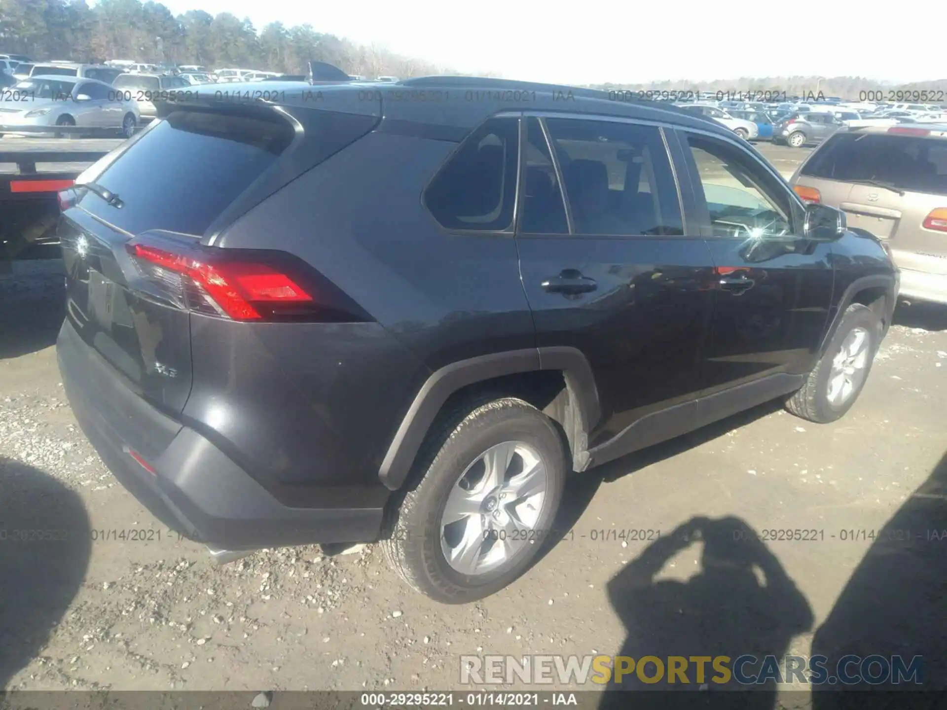 4 Photograph of a damaged car 2T3W1RFV7LC053679 TOYOTA RAV4 2020