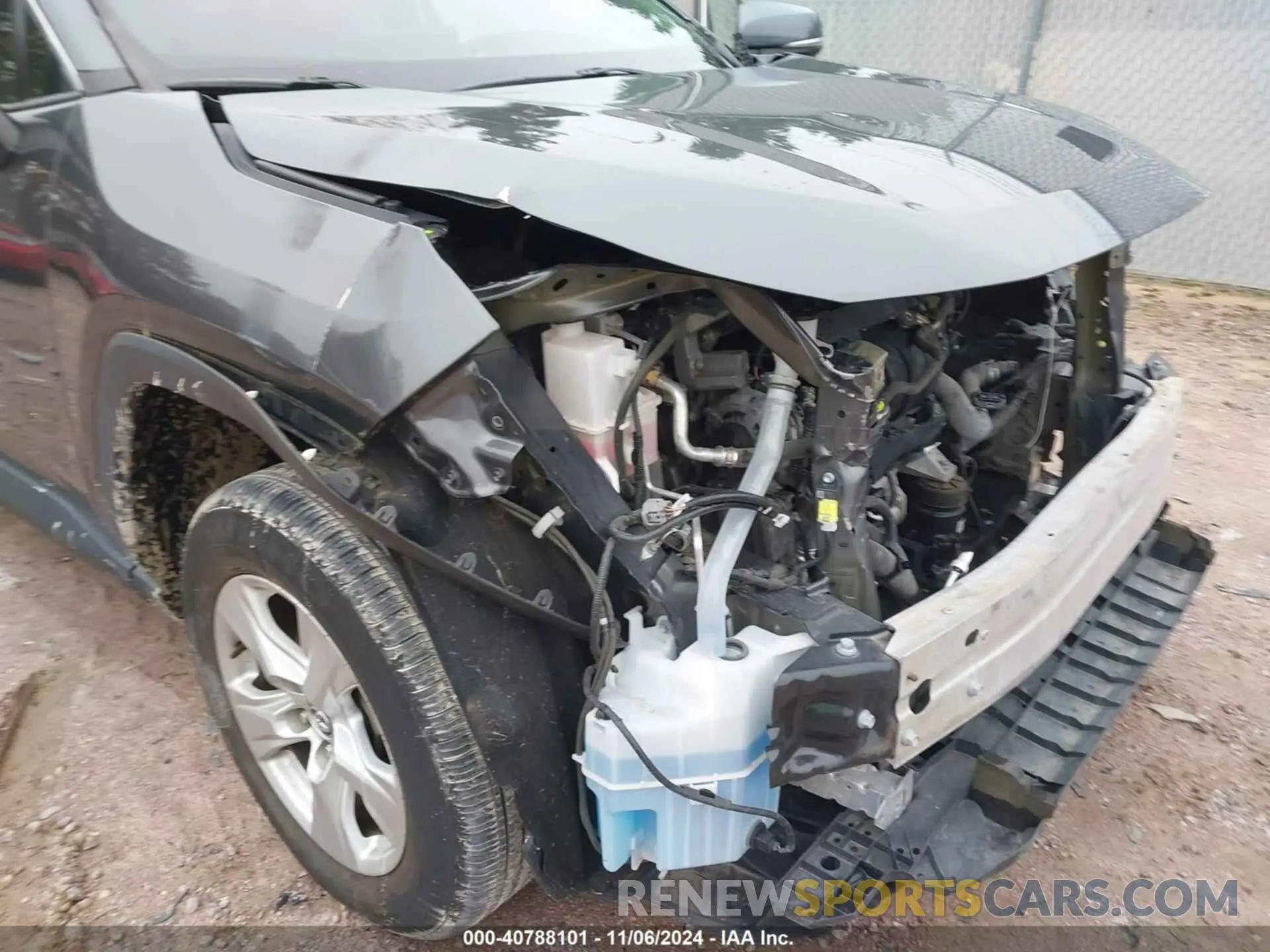 18 Photograph of a damaged car 2T3W1RFV7LC053830 TOYOTA RAV4 2020