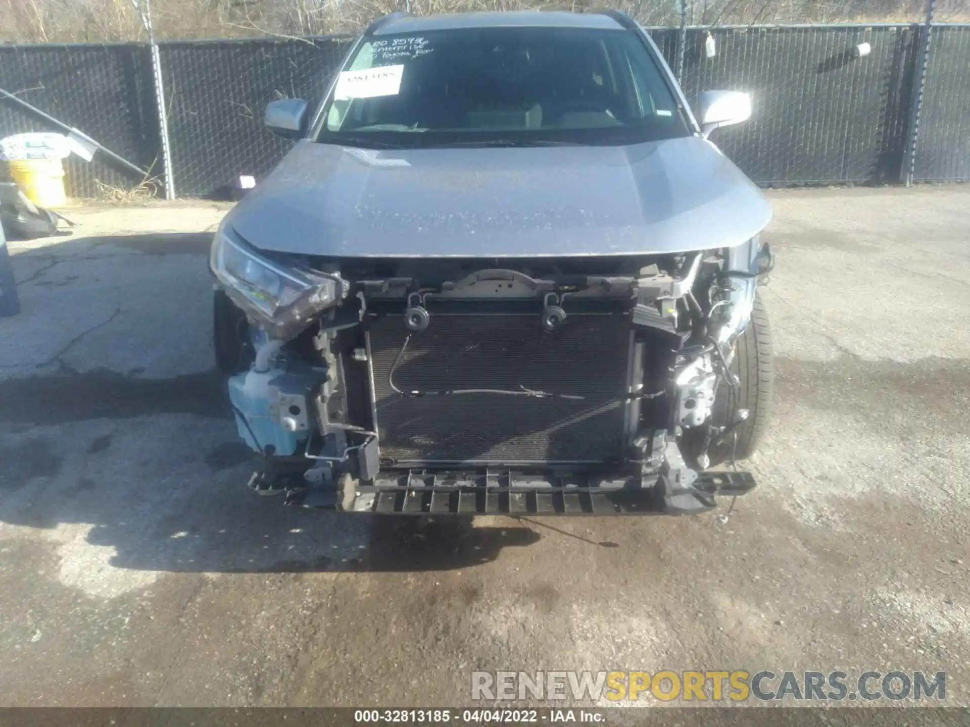 6 Photograph of a damaged car 2T3W1RFV7LC055383 TOYOTA RAV4 2020