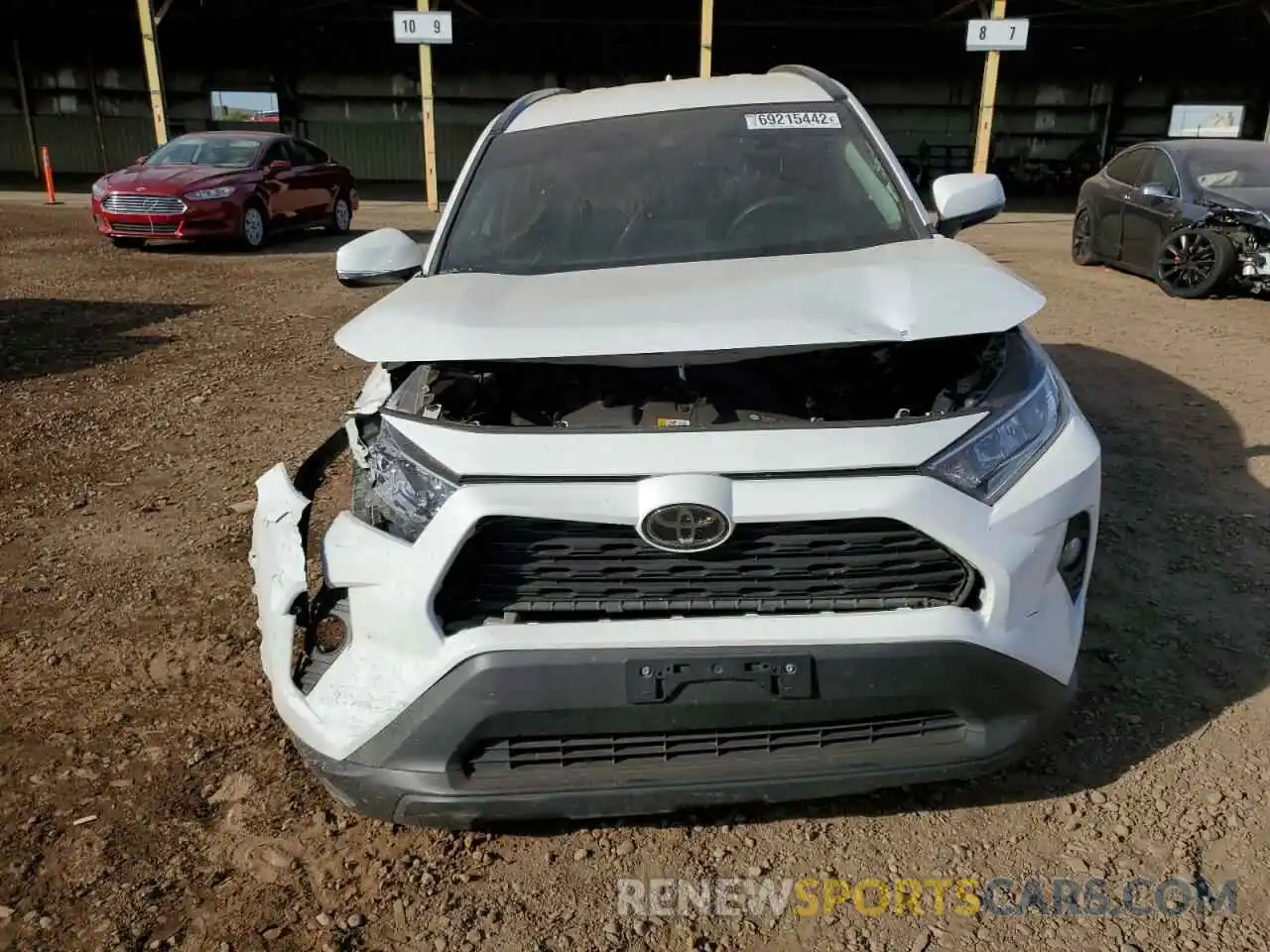 5 Photograph of a damaged car 2T3W1RFV7LW062056 TOYOTA RAV4 2020