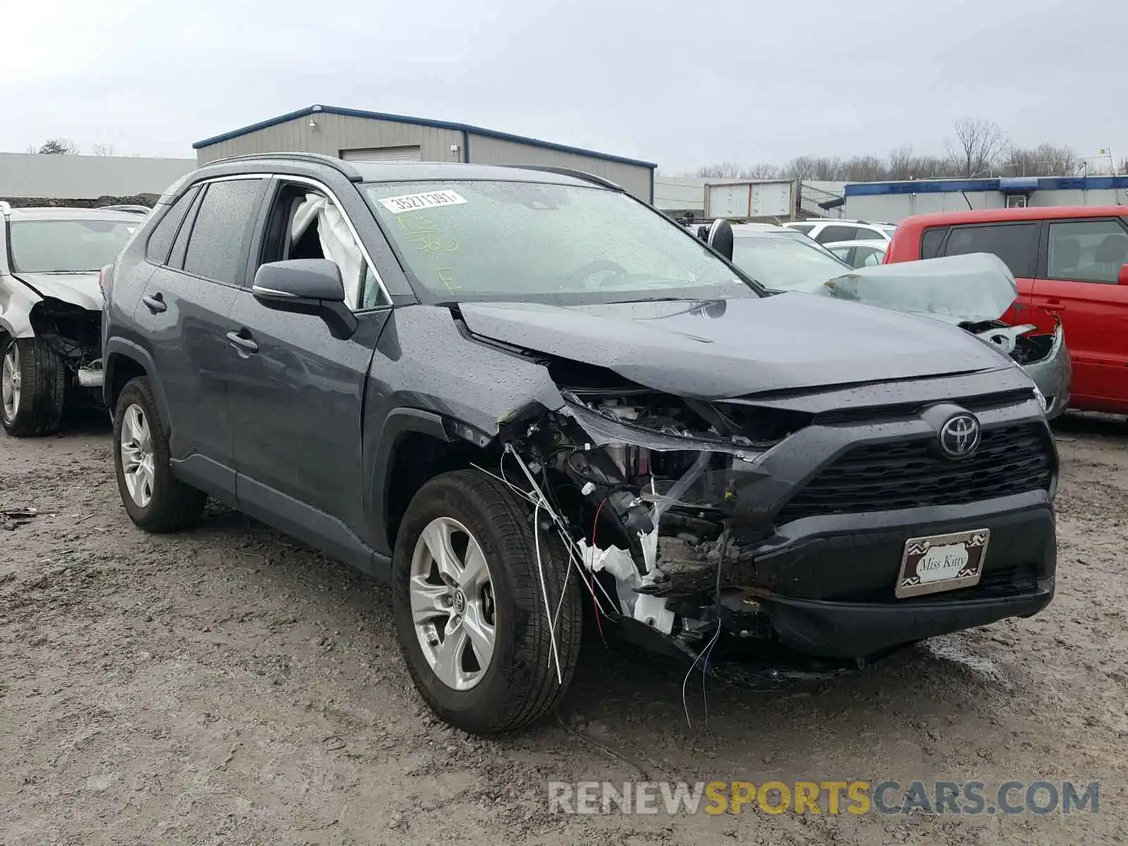 1 Photograph of a damaged car 2T3W1RFV7LW064177 TOYOTA RAV4 2020