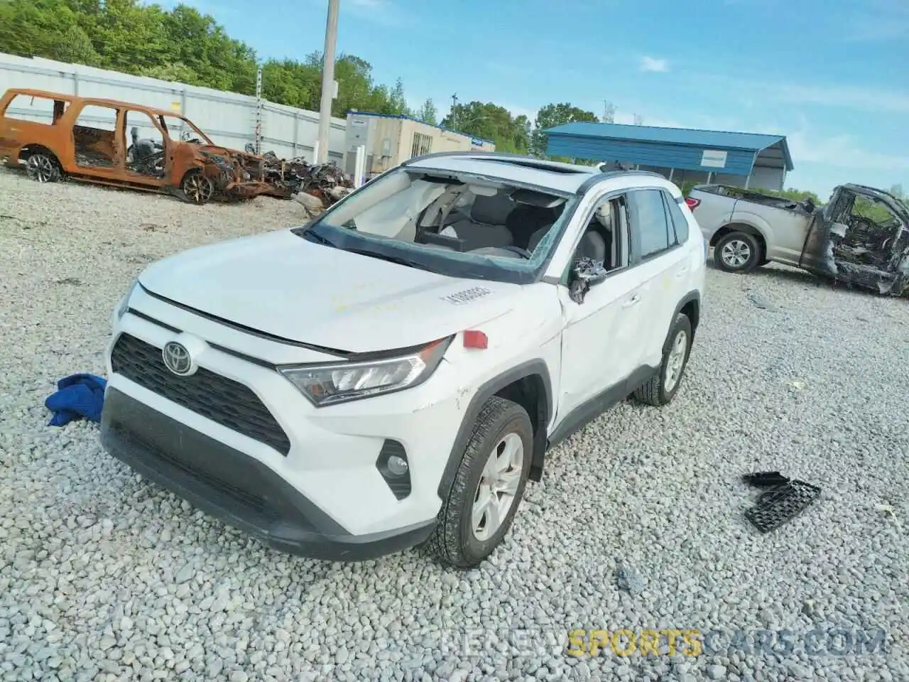 2 Photograph of a damaged car 2T3W1RFV7LW067919 TOYOTA RAV4 2020