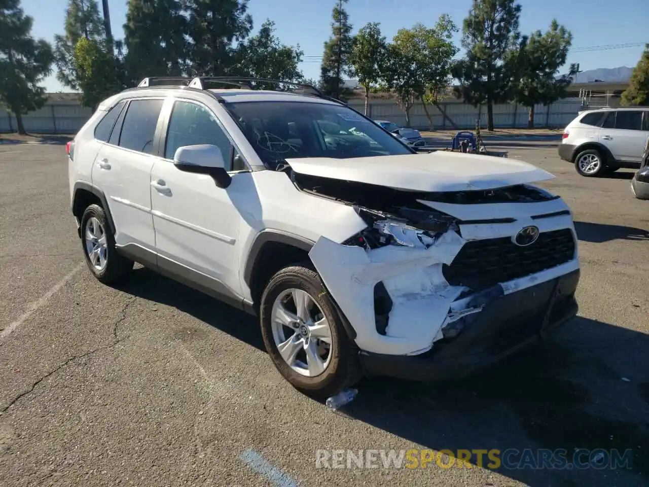 1 Photograph of a damaged car 2T3W1RFV7LW080332 TOYOTA RAV4 2020