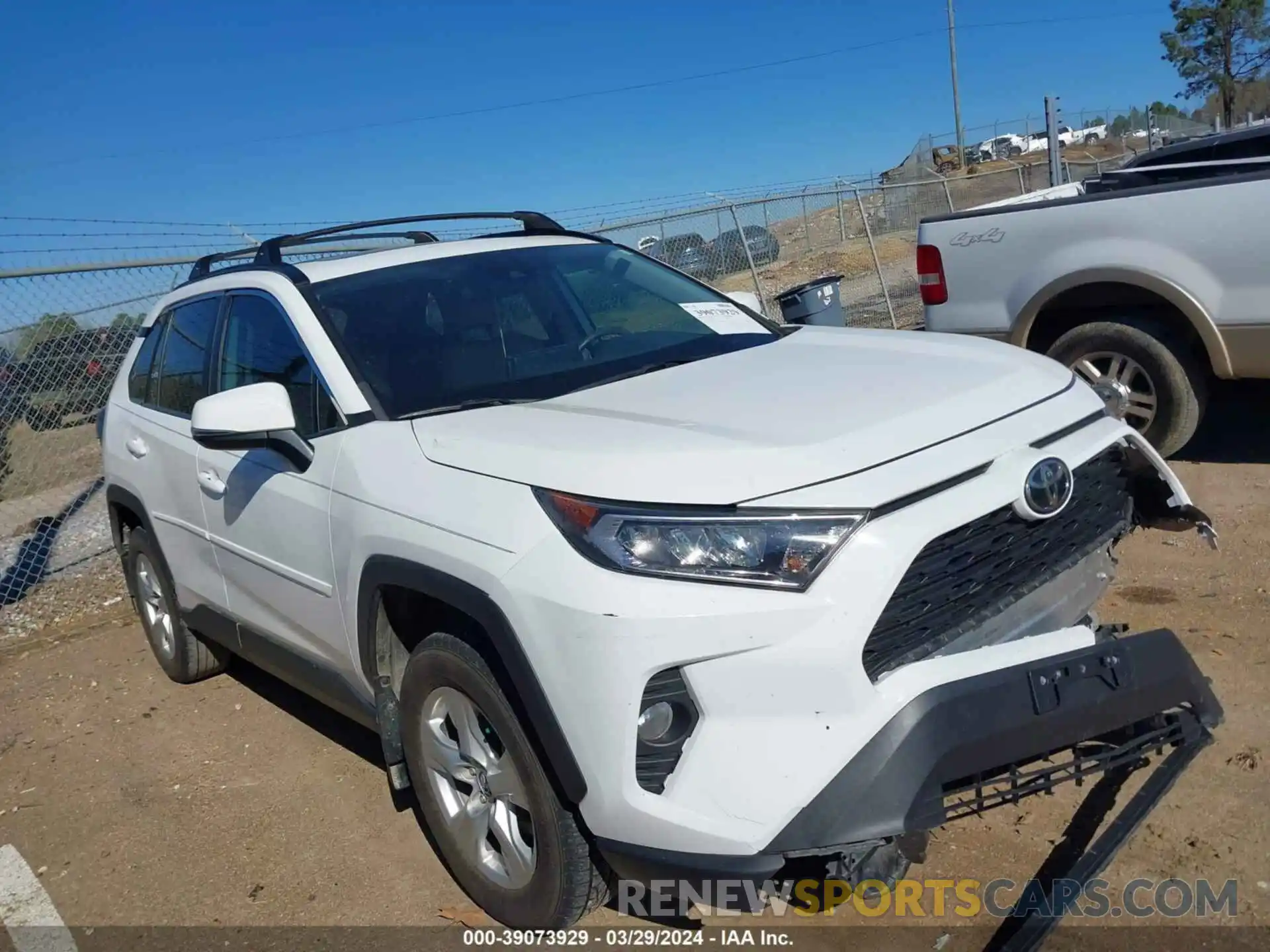 1 Photograph of a damaged car 2T3W1RFV7LW086440 TOYOTA RAV4 2020