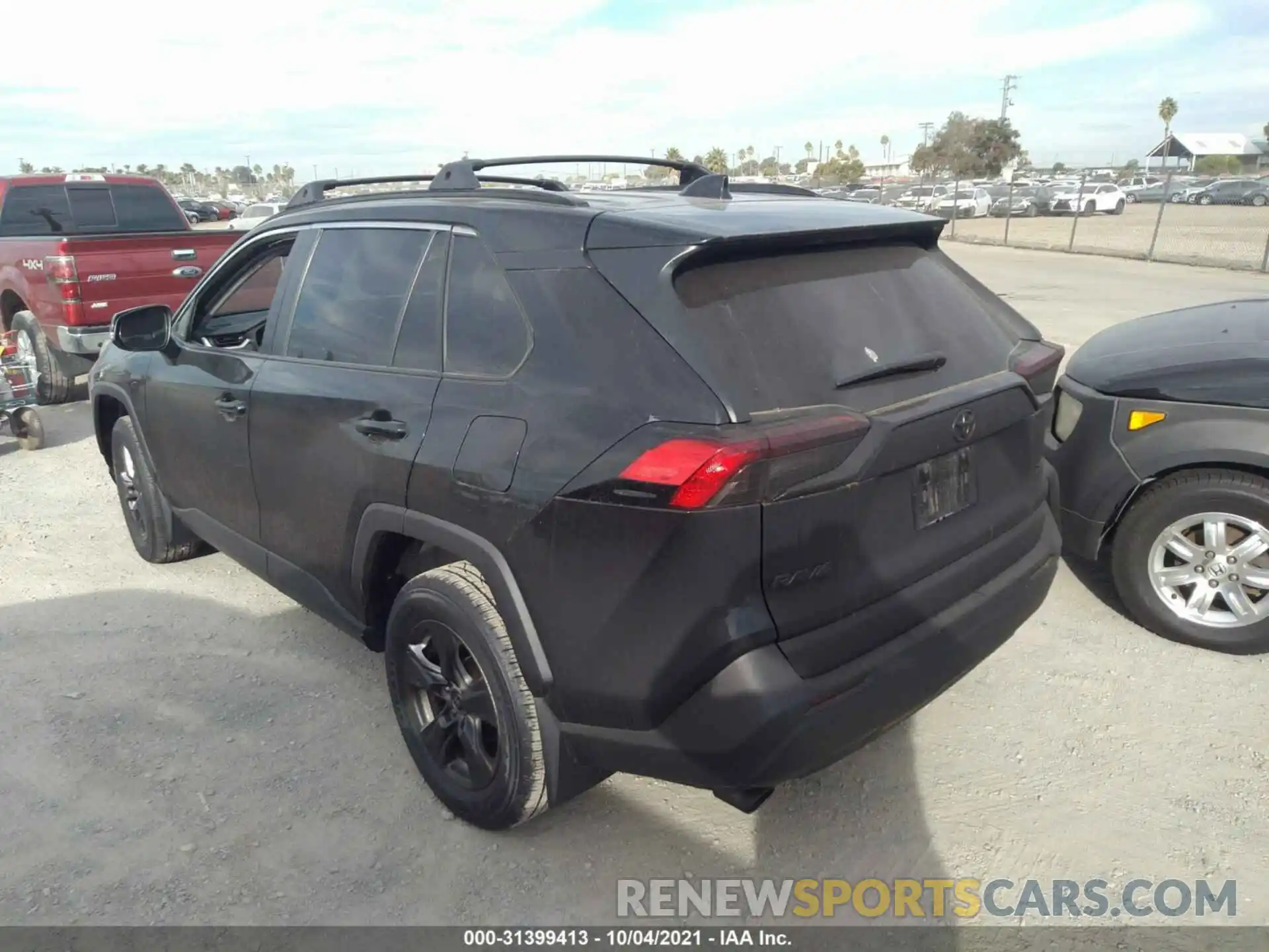 3 Photograph of a damaged car 2T3W1RFV7LW101745 TOYOTA RAV4 2020