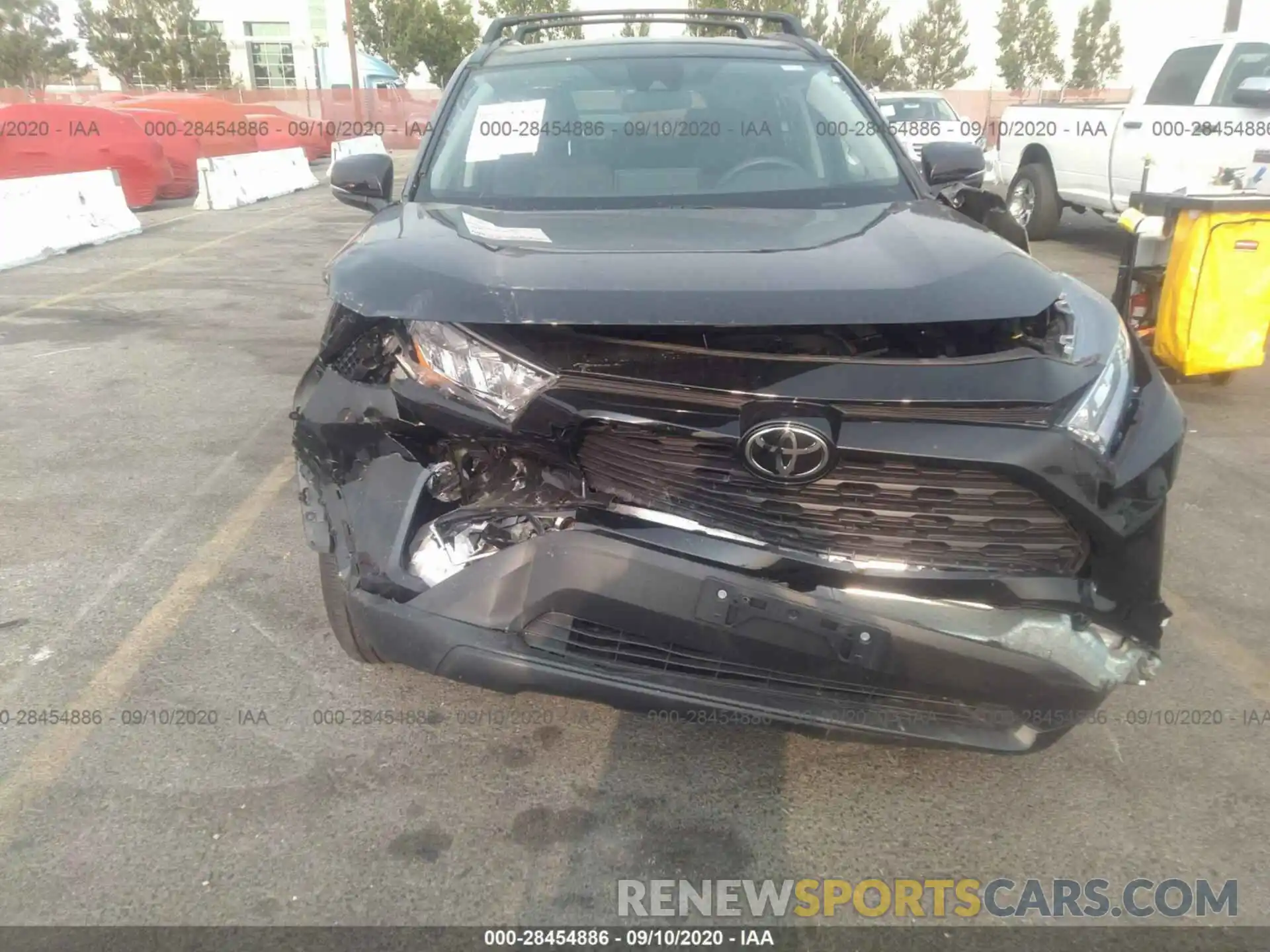 6 Photograph of a damaged car 2T3W1RFV8LC034526 TOYOTA RAV4 2020