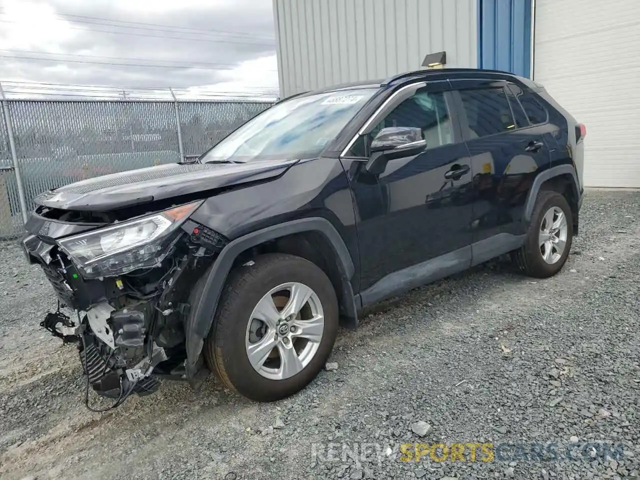 1 Photograph of a damaged car 2T3W1RFV8LC041590 TOYOTA RAV4 2020