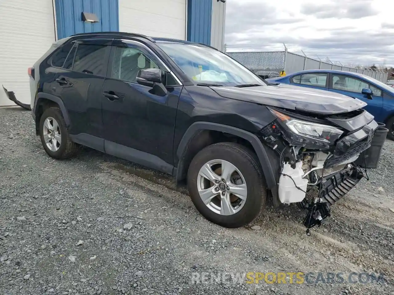 4 Photograph of a damaged car 2T3W1RFV8LC041590 TOYOTA RAV4 2020