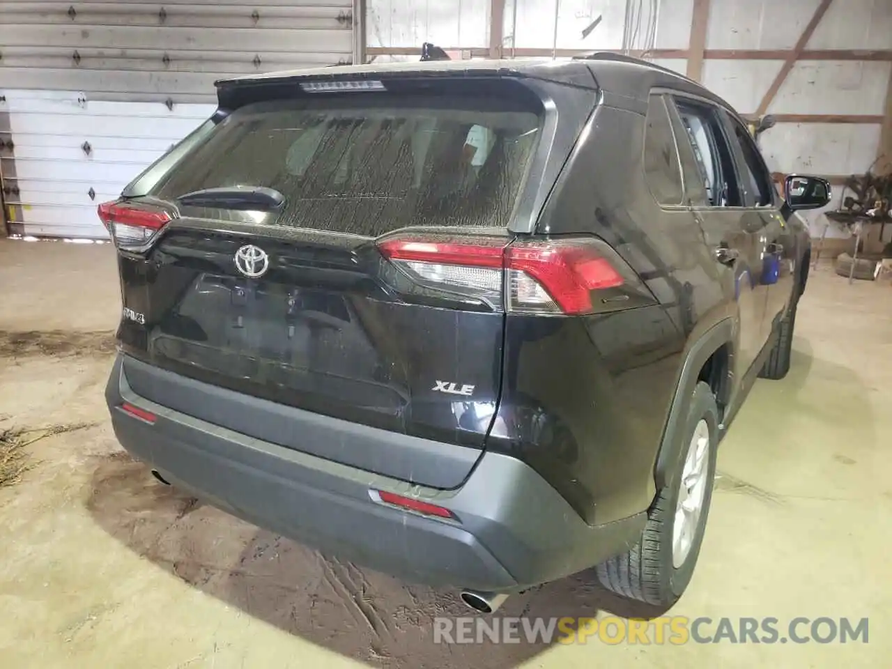 4 Photograph of a damaged car 2T3W1RFV8LC044232 TOYOTA RAV4 2020