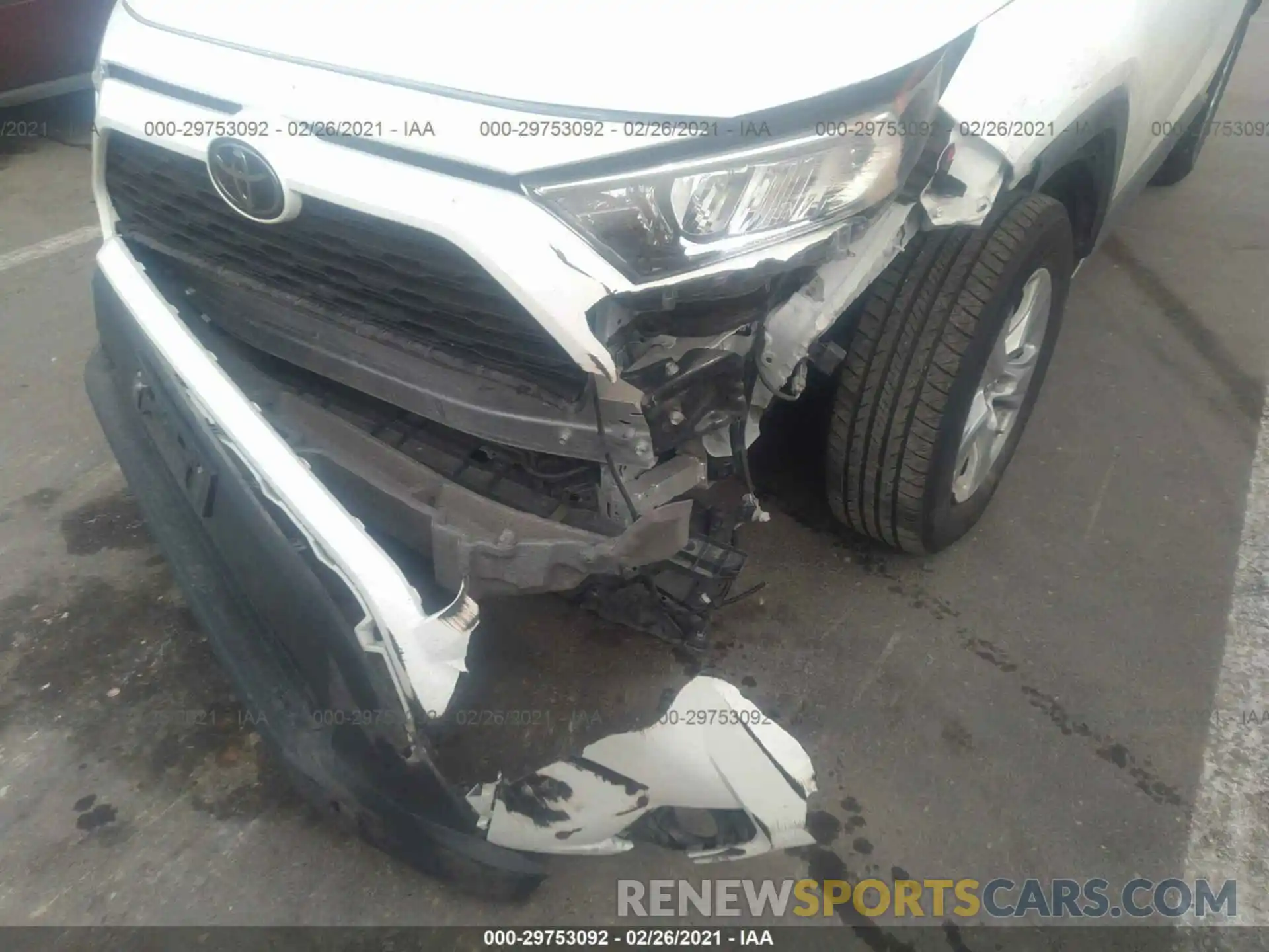 6 Photograph of a damaged car 2T3W1RFV8LC045526 TOYOTA RAV4 2020