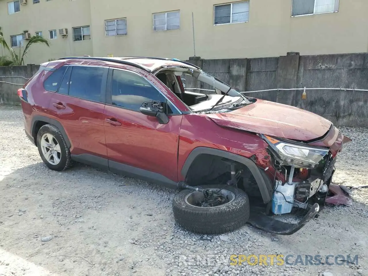 4 Photograph of a damaged car 2T3W1RFV8LC050483 TOYOTA RAV4 2020