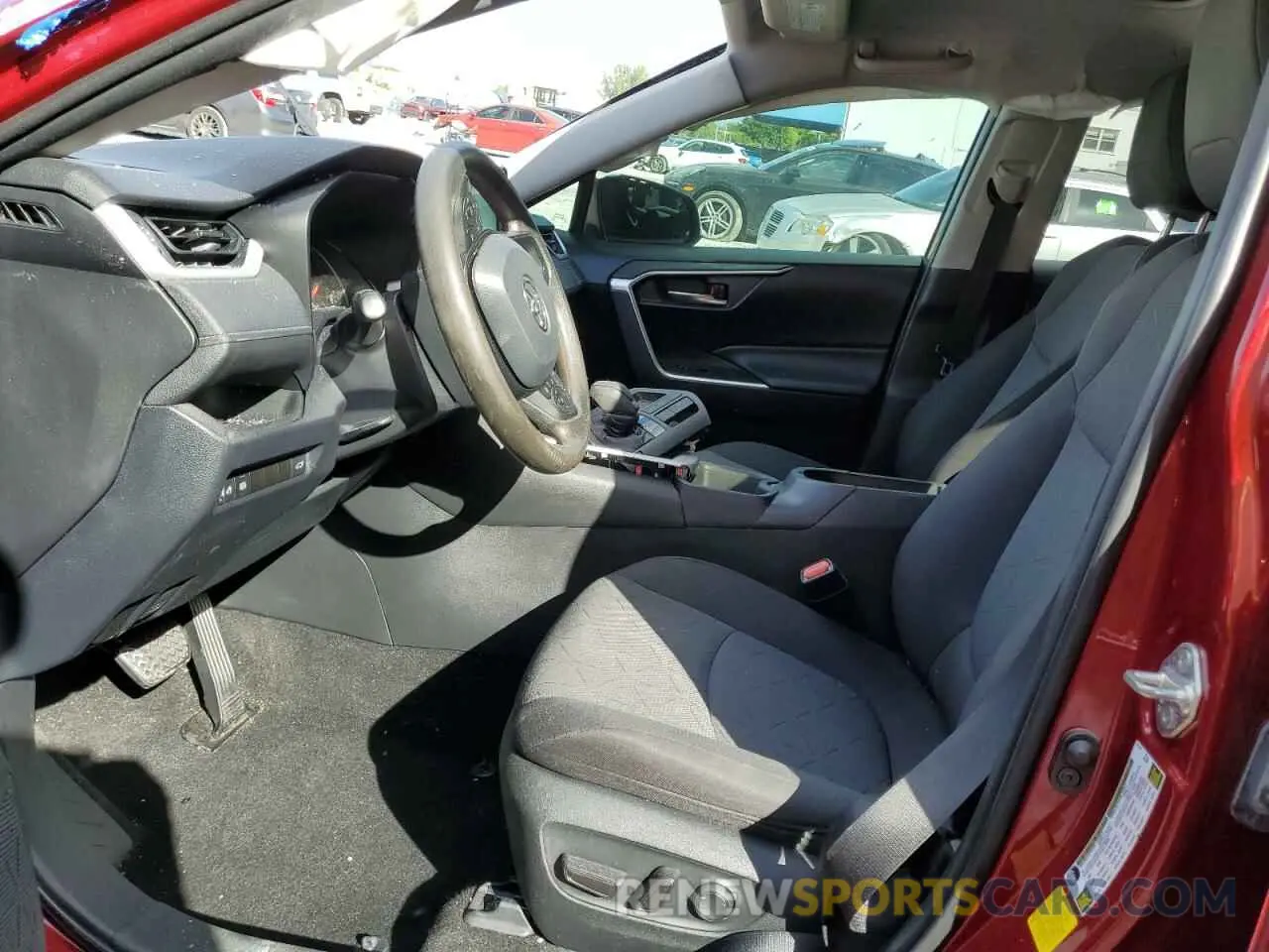 7 Photograph of a damaged car 2T3W1RFV8LC050483 TOYOTA RAV4 2020