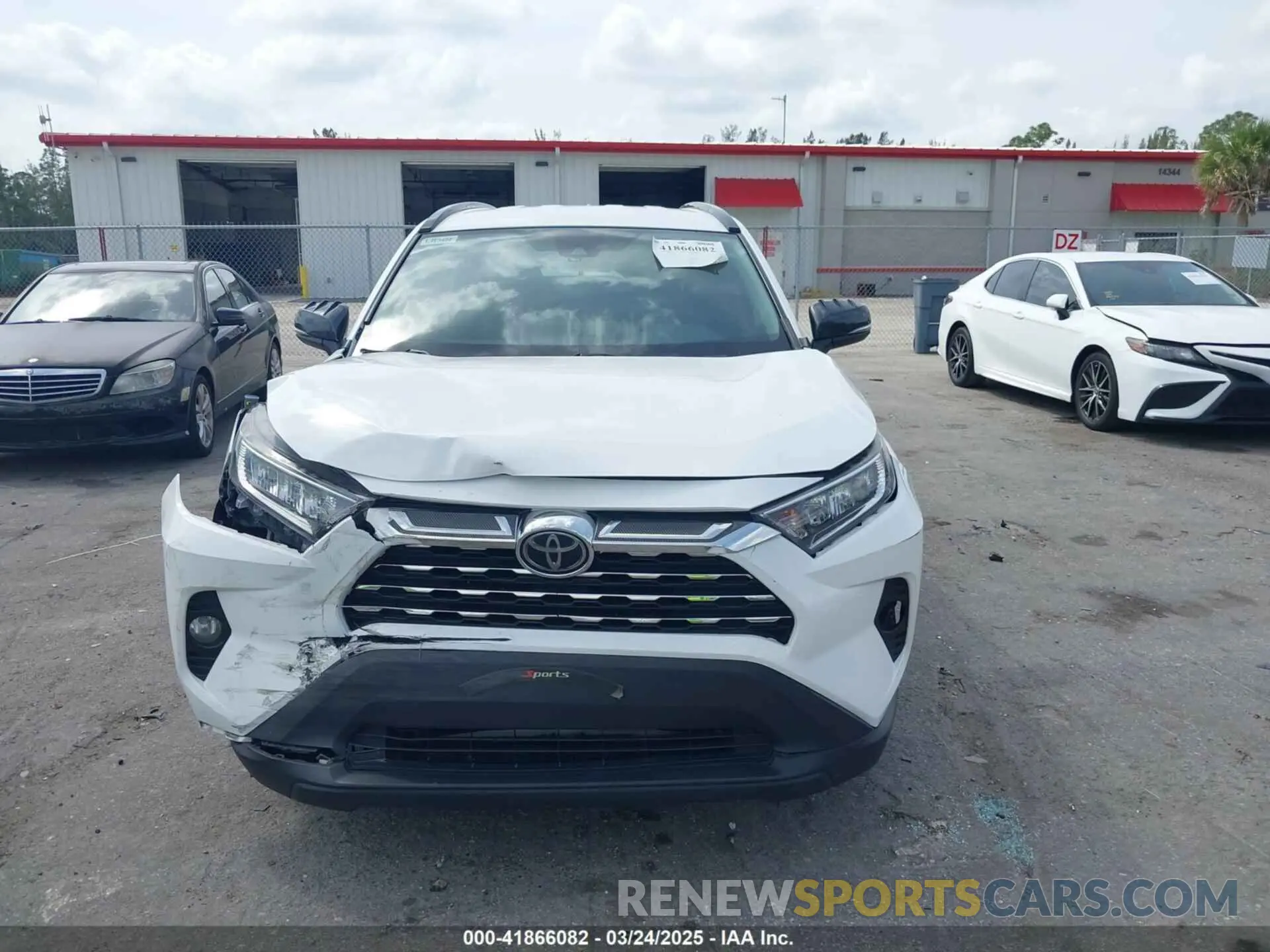 12 Photograph of a damaged car 2T3W1RFV8LC053206 TOYOTA RAV4 2020