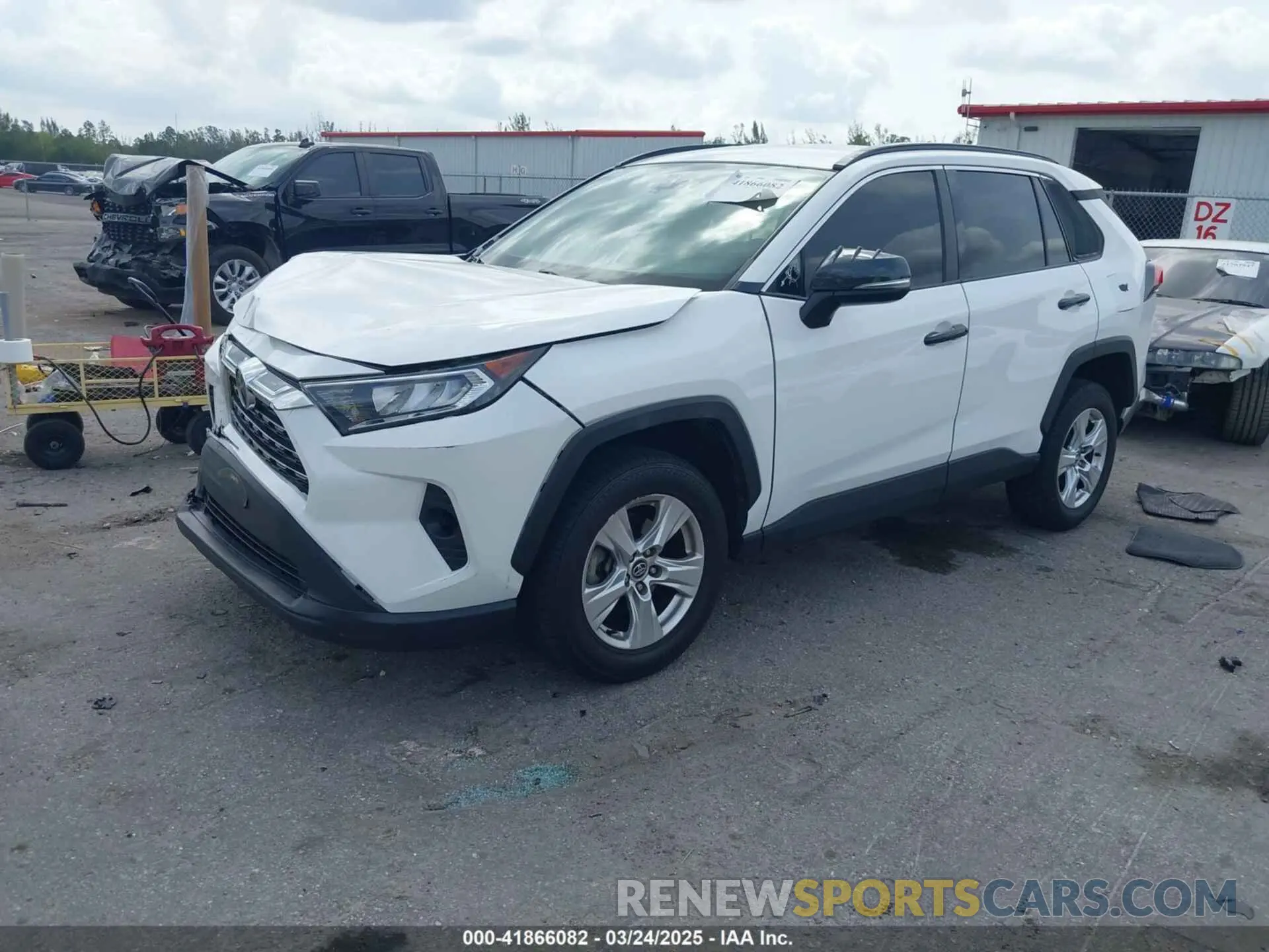2 Photograph of a damaged car 2T3W1RFV8LC053206 TOYOTA RAV4 2020