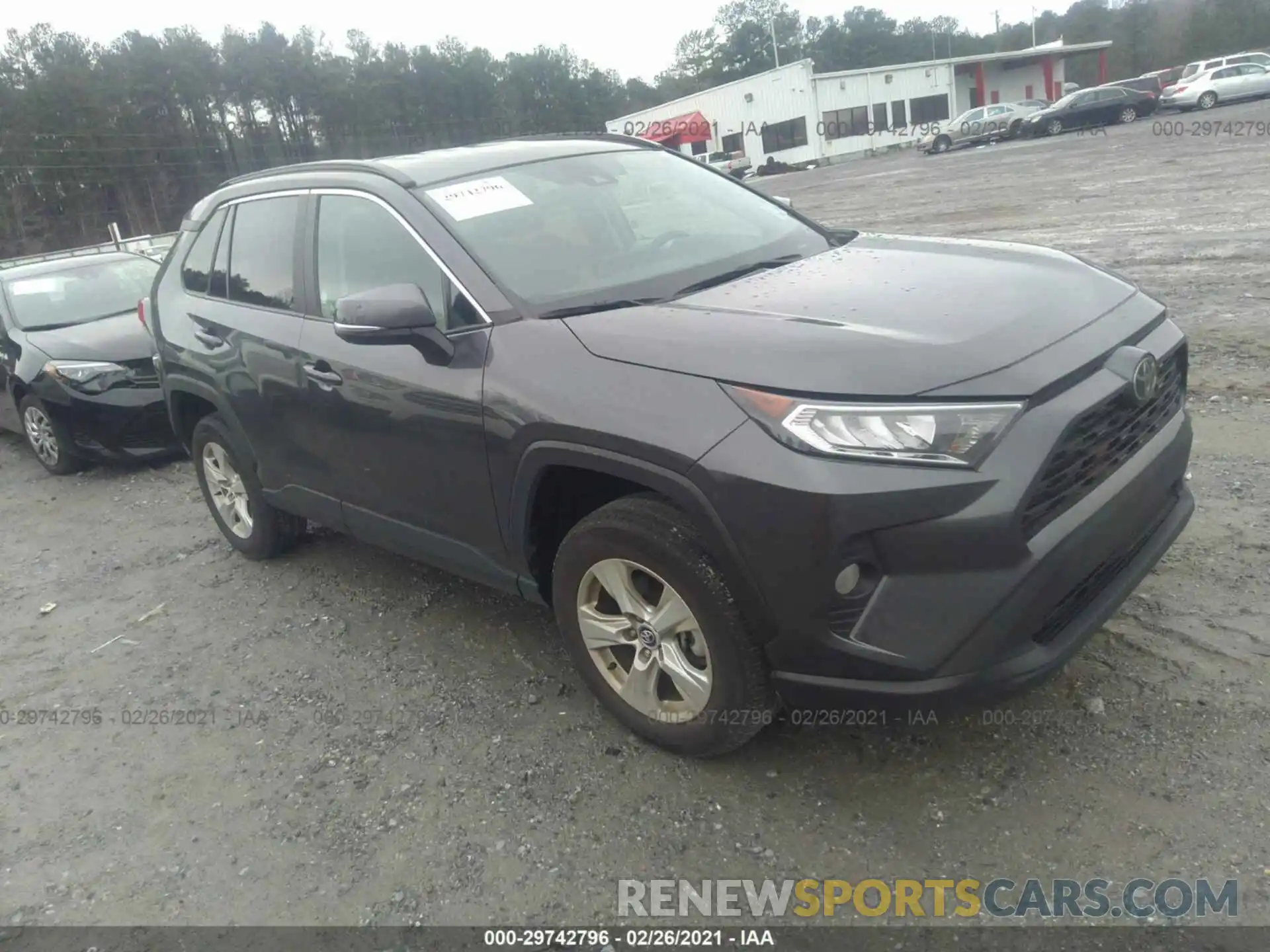 1 Photograph of a damaged car 2T3W1RFV8LC058602 TOYOTA RAV4 2020