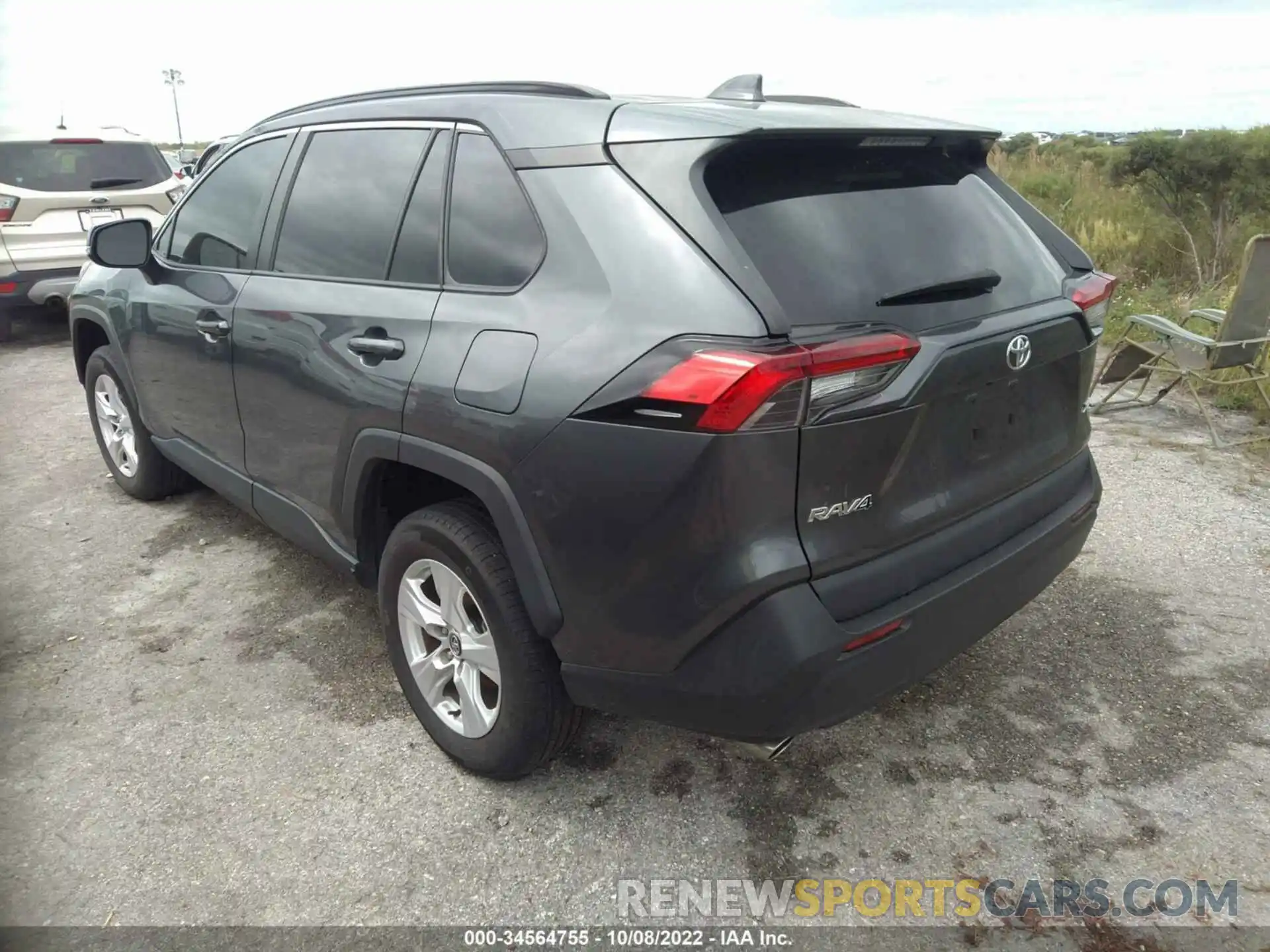 3 Photograph of a damaged car 2T3W1RFV8LC071592 TOYOTA RAV4 2020