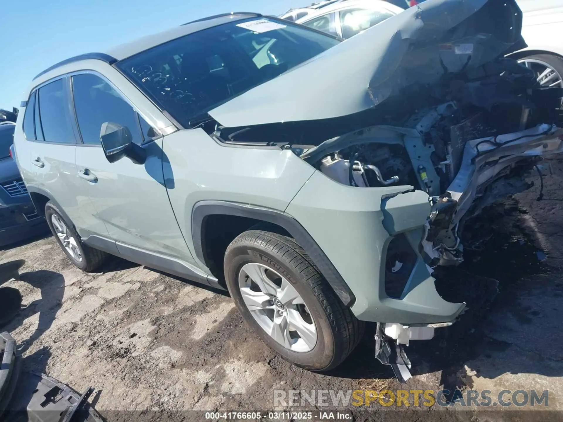 1 Photograph of a damaged car 2T3W1RFV8LC082818 TOYOTA RAV4 2020