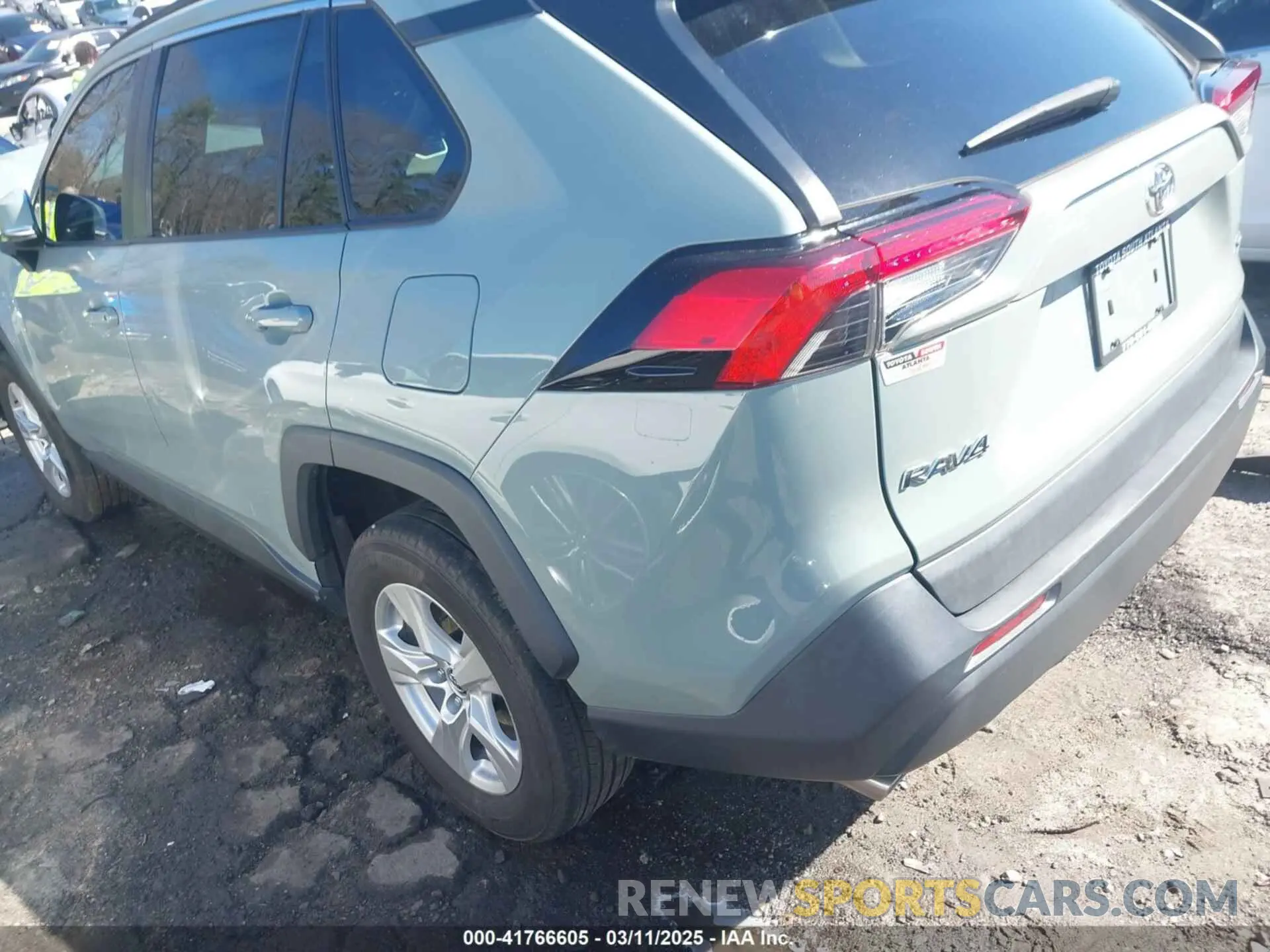 3 Photograph of a damaged car 2T3W1RFV8LC082818 TOYOTA RAV4 2020