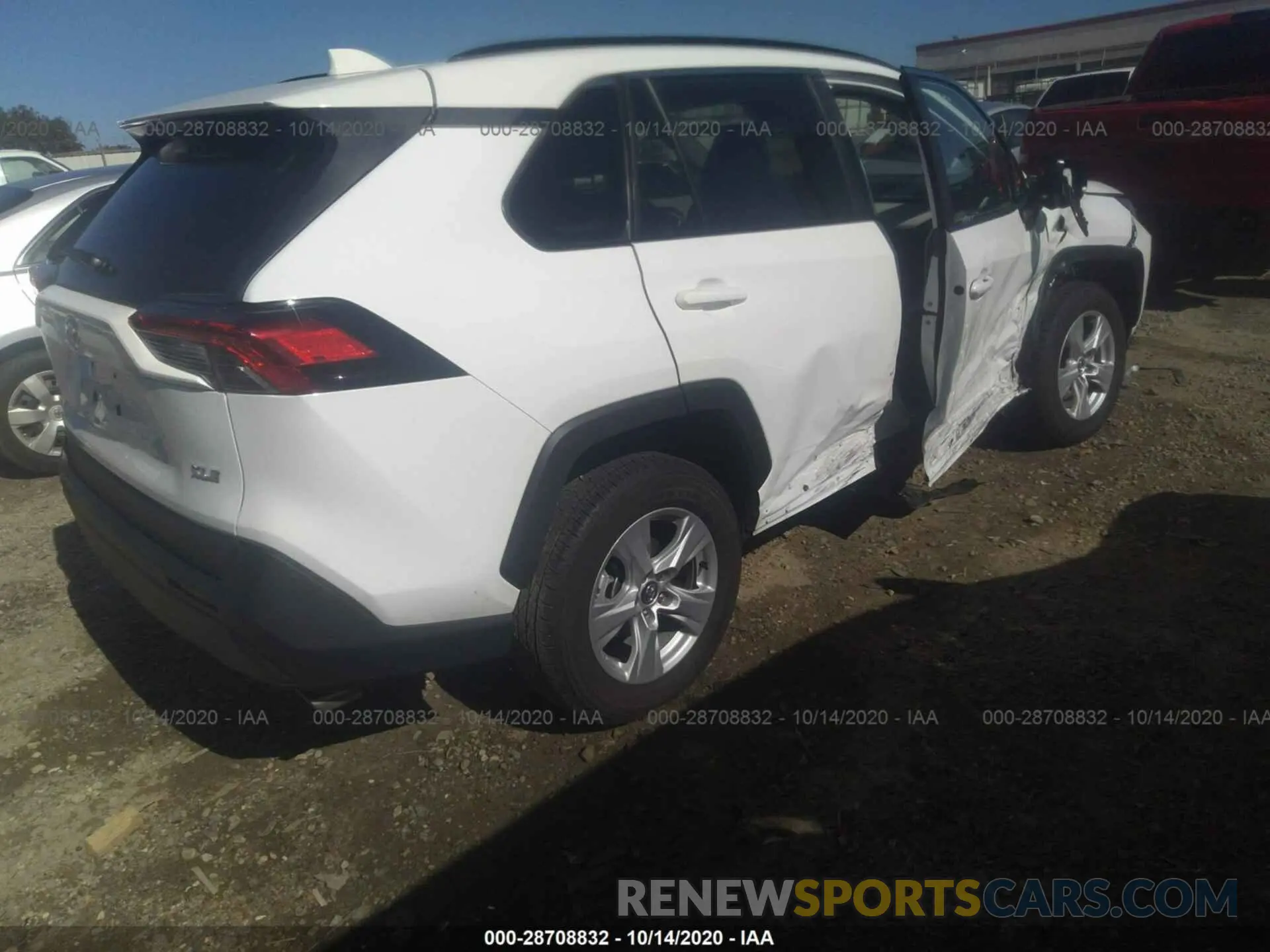 4 Photograph of a damaged car 2T3W1RFV8LW067668 TOYOTA RAV4 2020