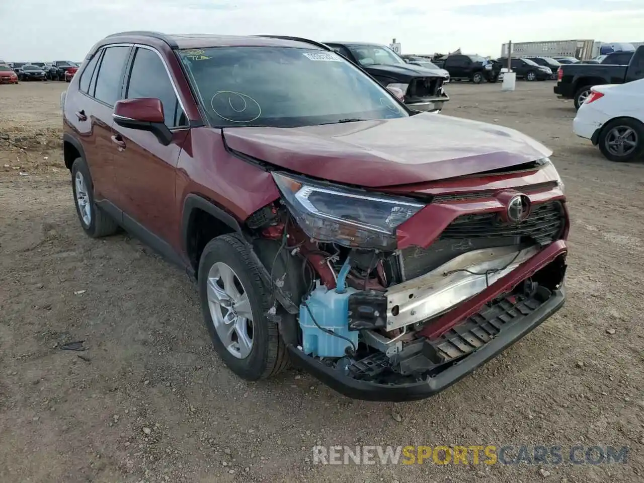 1 Photograph of a damaged car 2T3W1RFV8LW071221 TOYOTA RAV4 2020