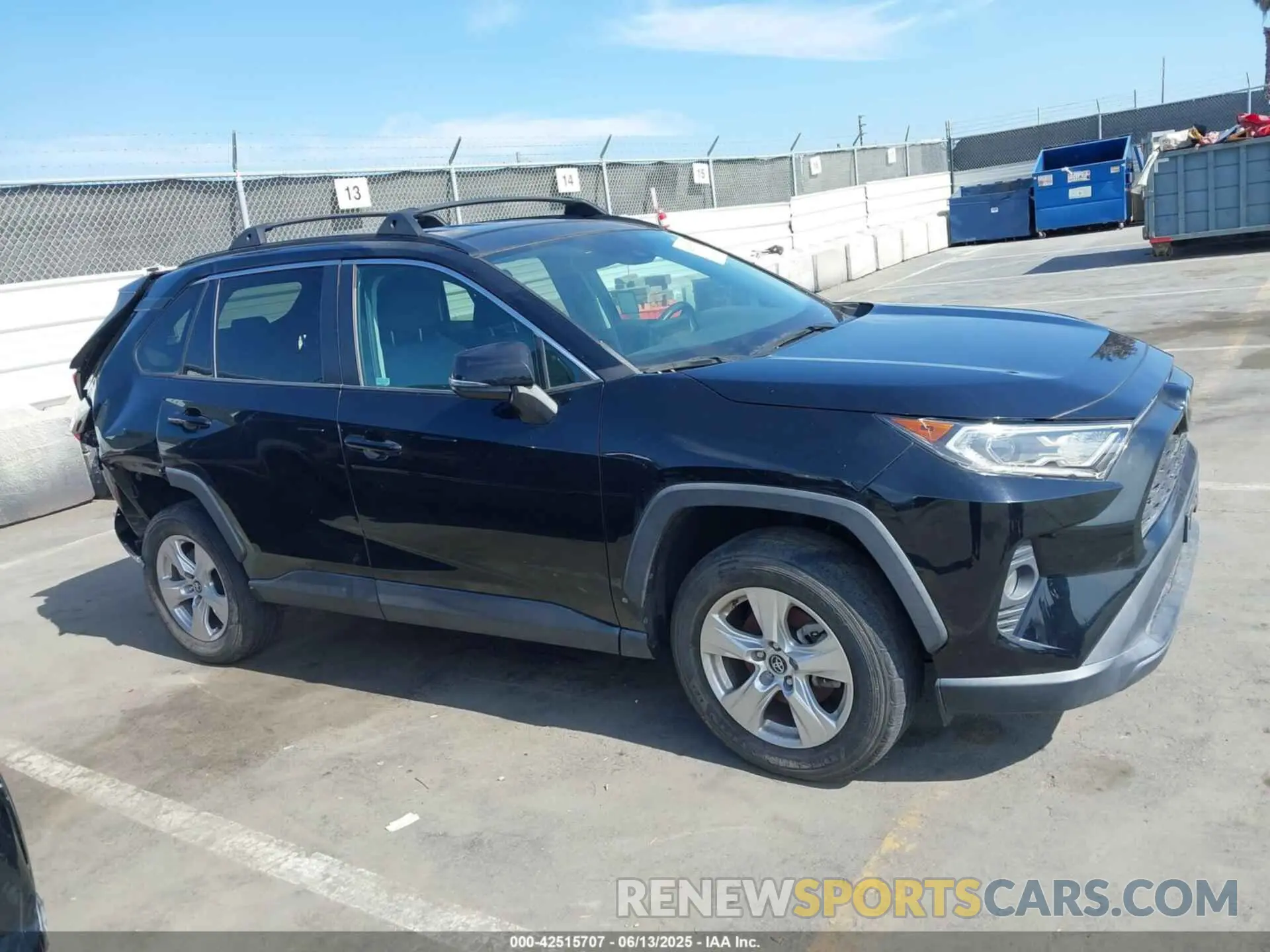 13 Photograph of a damaged car 2T3W1RFV8LW079304 TOYOTA RAV4 2020