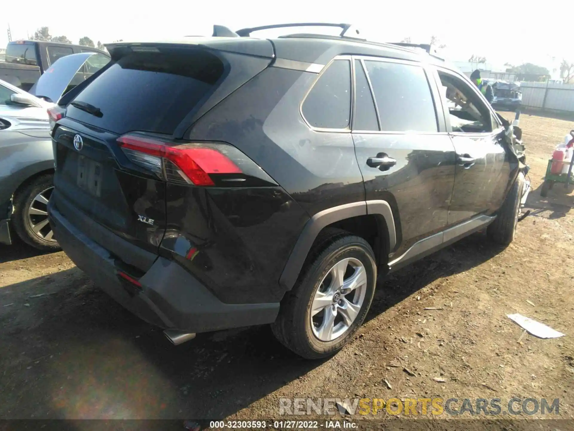 4 Photograph of a damaged car 2T3W1RFV8LW083384 TOYOTA RAV4 2020